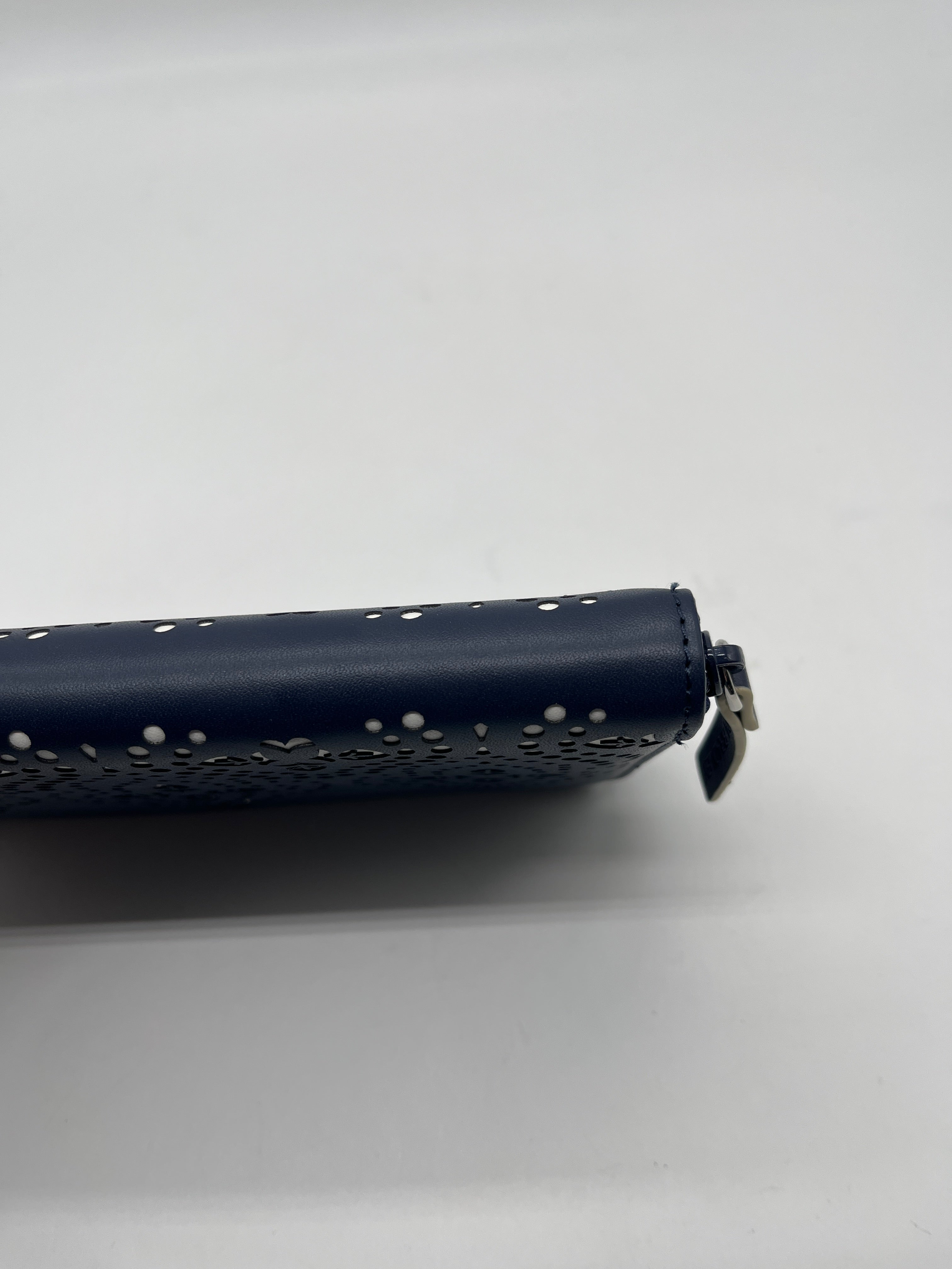 Wallet By Vera Bradley. Size: Large