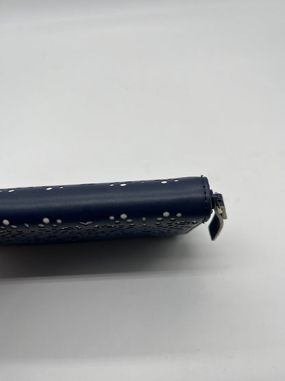 Wallet By Vera Bradley. Size: Large