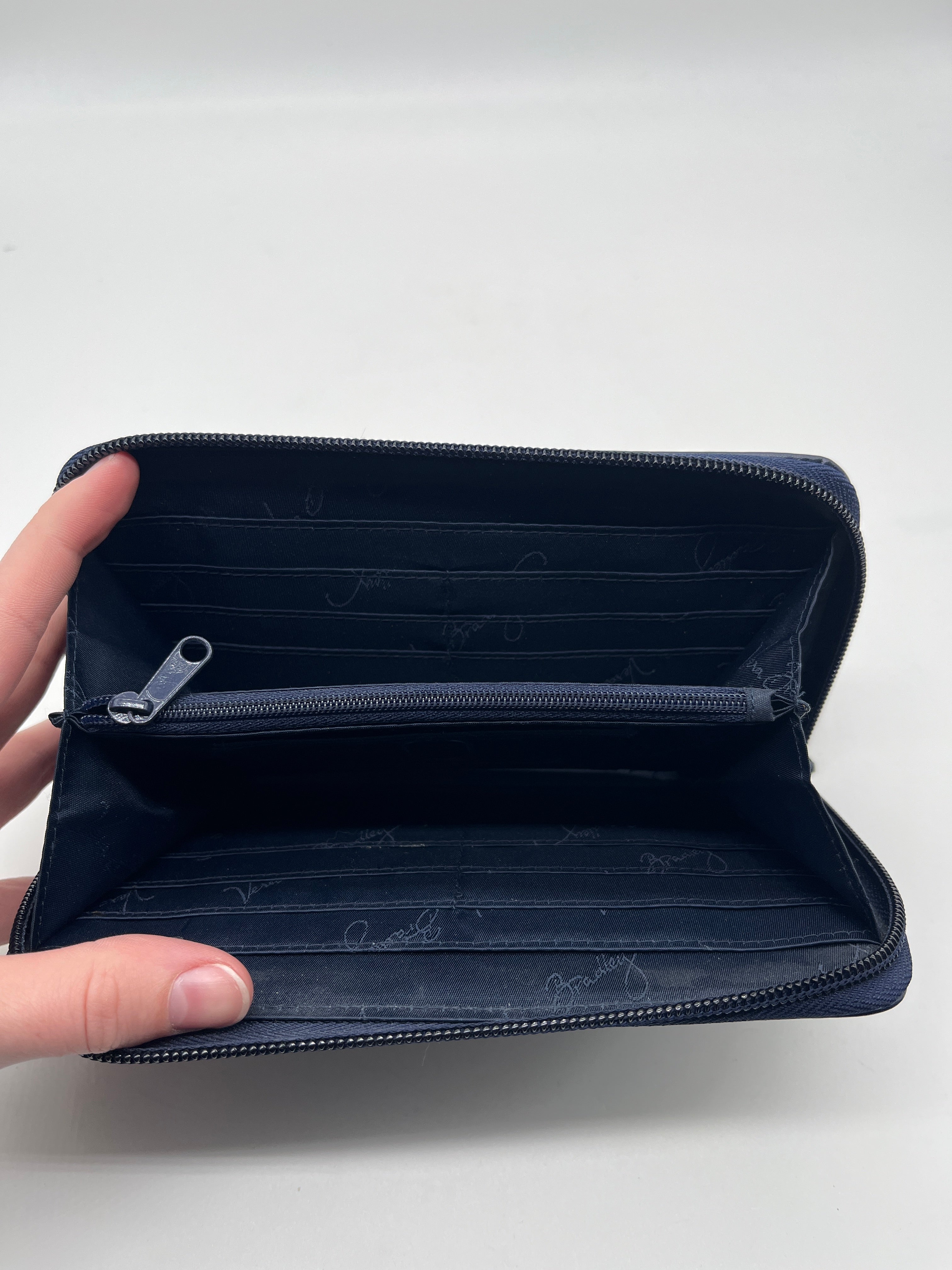 Wallet By Vera Bradley. Size: Large