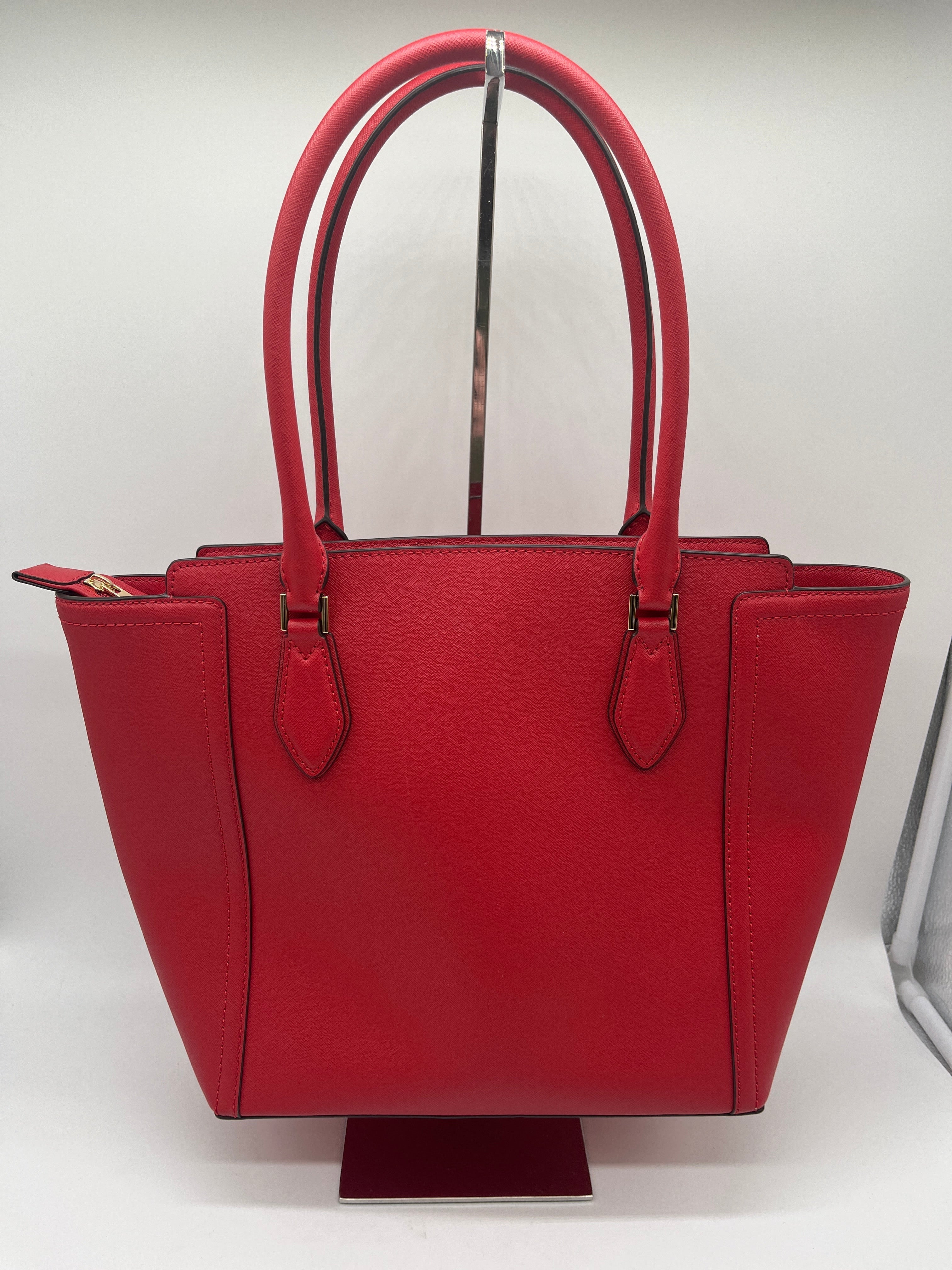Handbag Designer Michael Kors. Size Medium