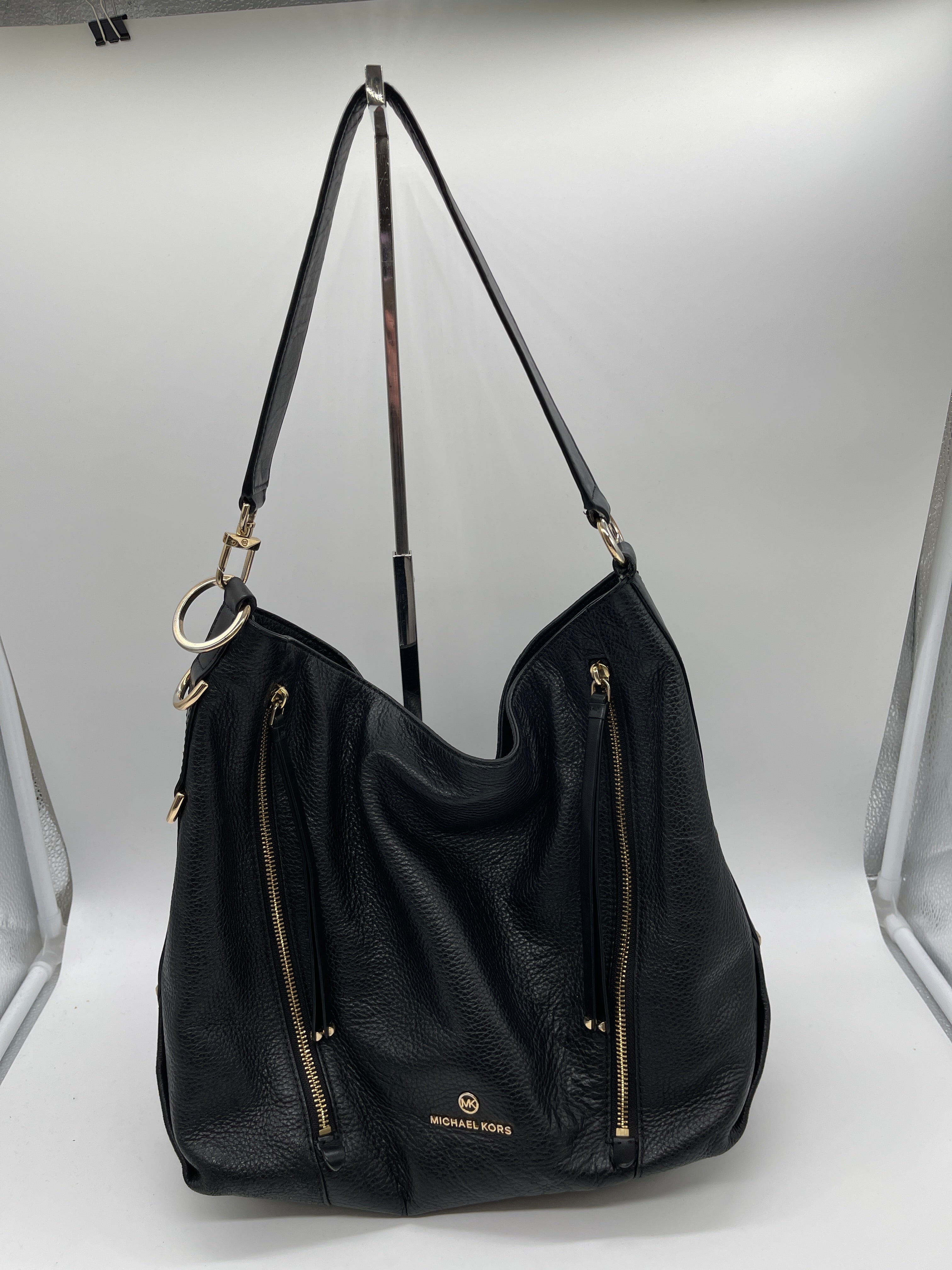Handbag Designer By Michael Kors. Size: Large