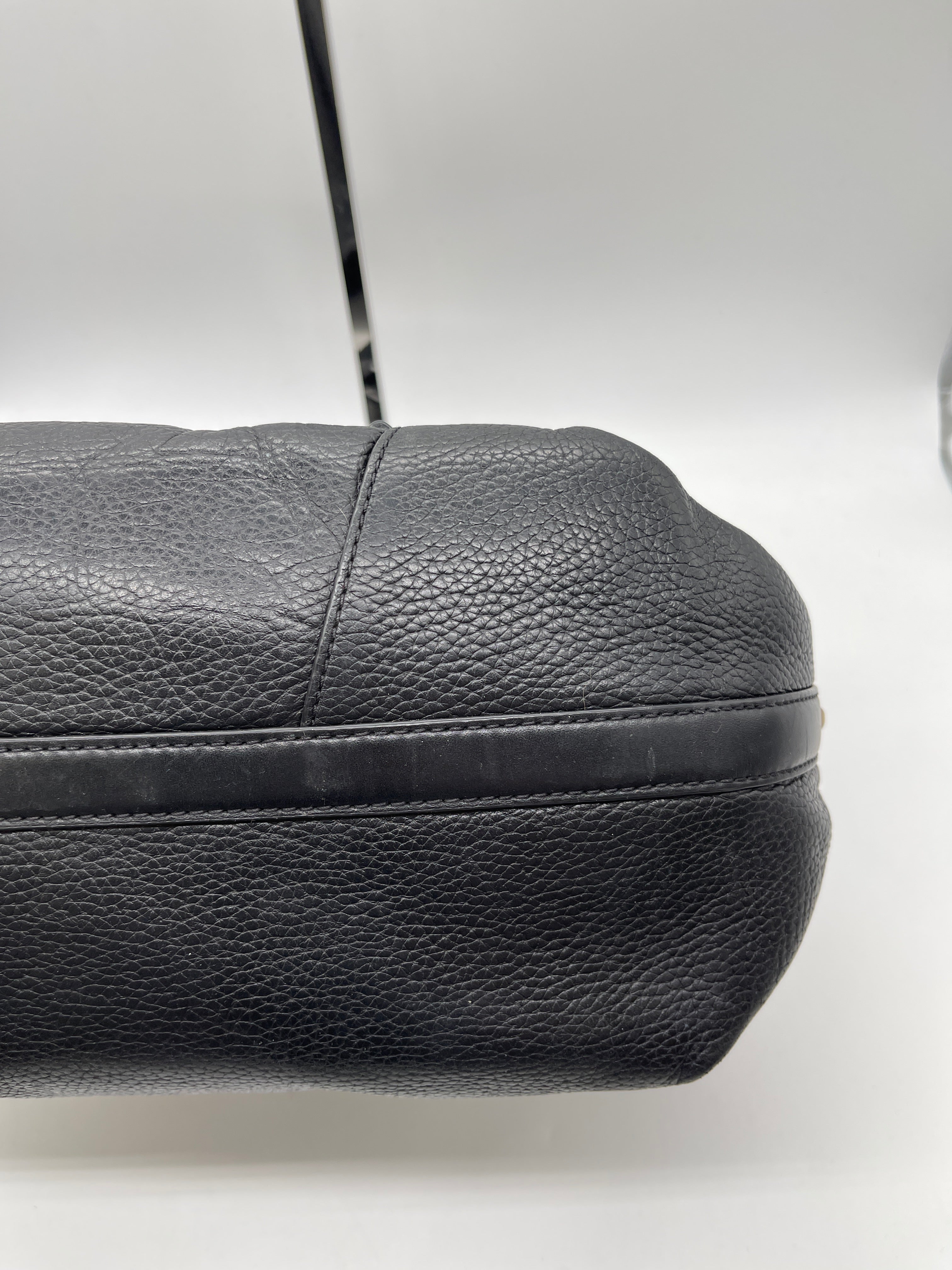 Handbag Designer By Michael Kors. Size: Large