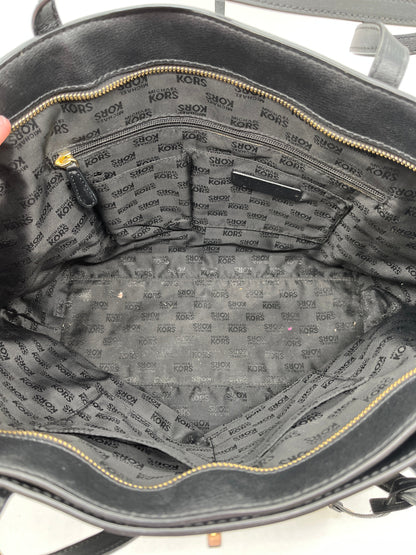 Handbag Designer By Michael Kors. Size: Large