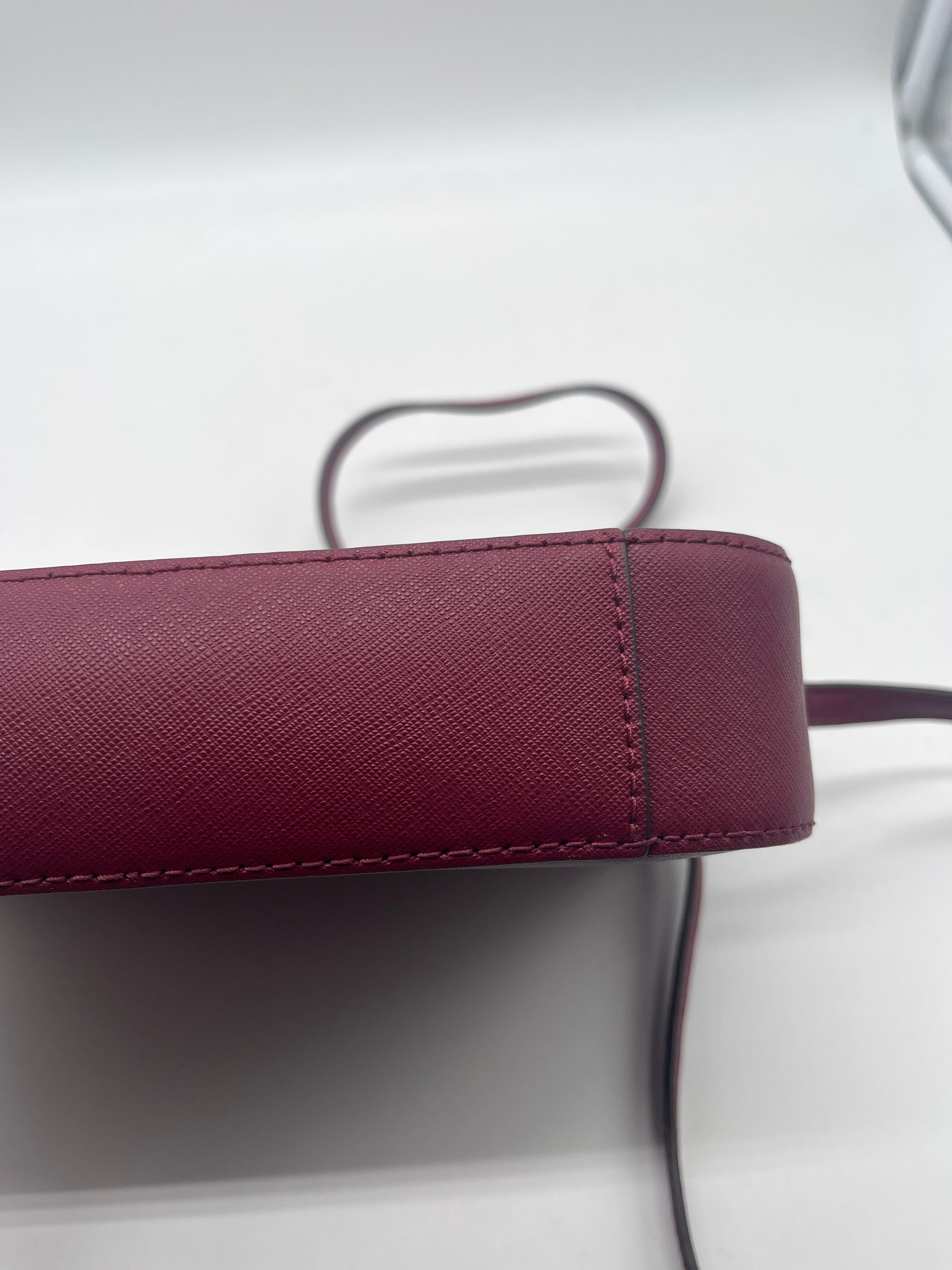 Handbag Designer By Michael Kors. Size: Small