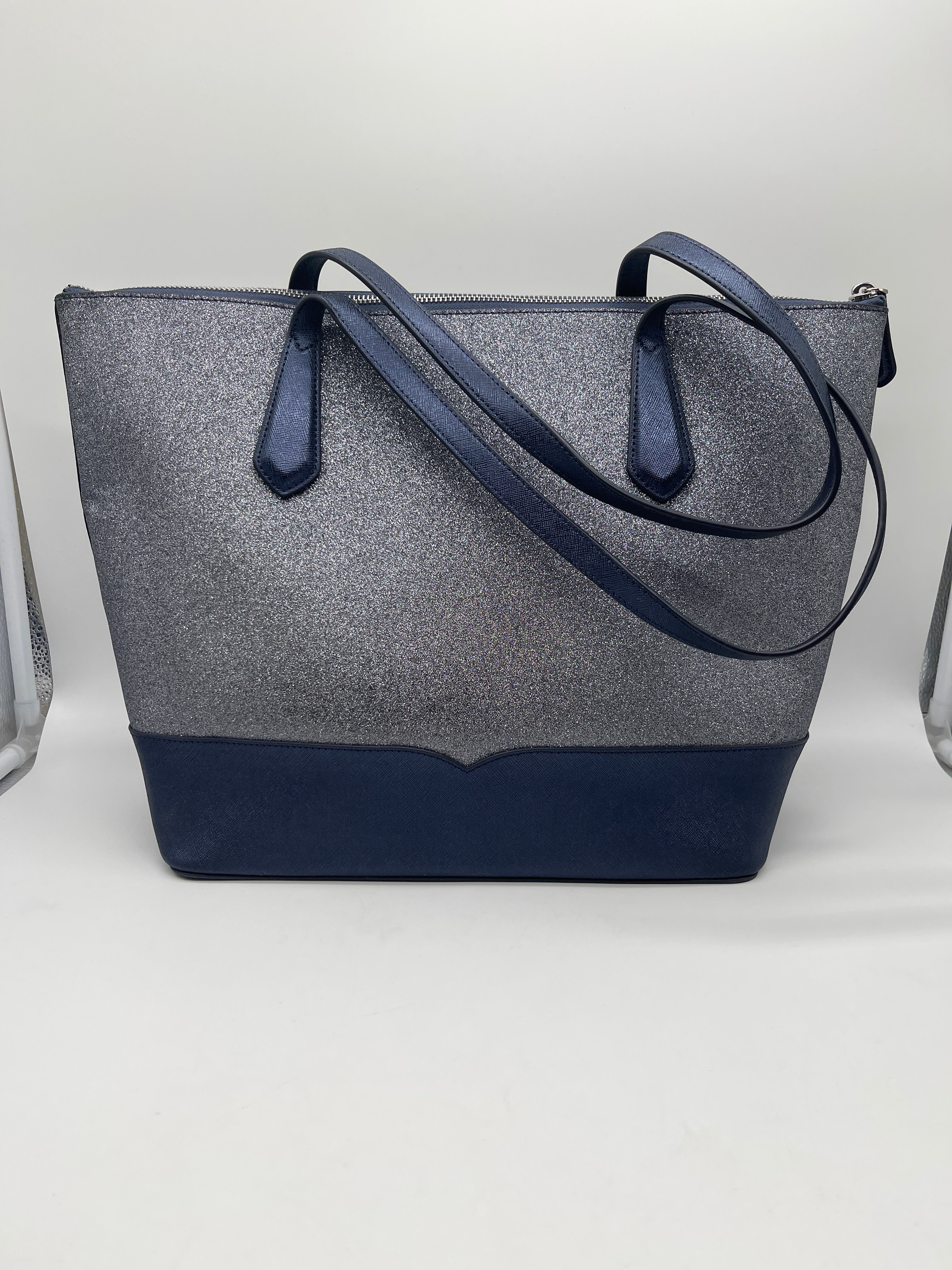 Handbag Designer By Kate Spade. Size: Large