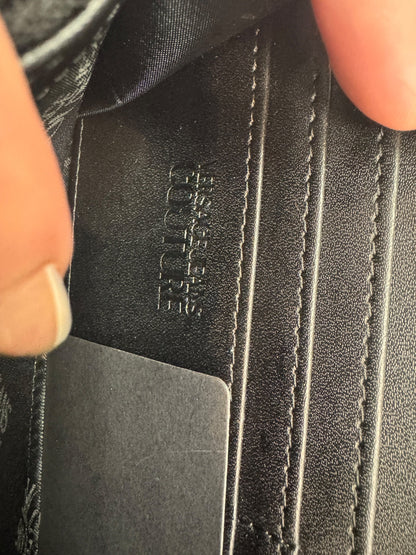 Wallet Designer By Versace. Size: Large