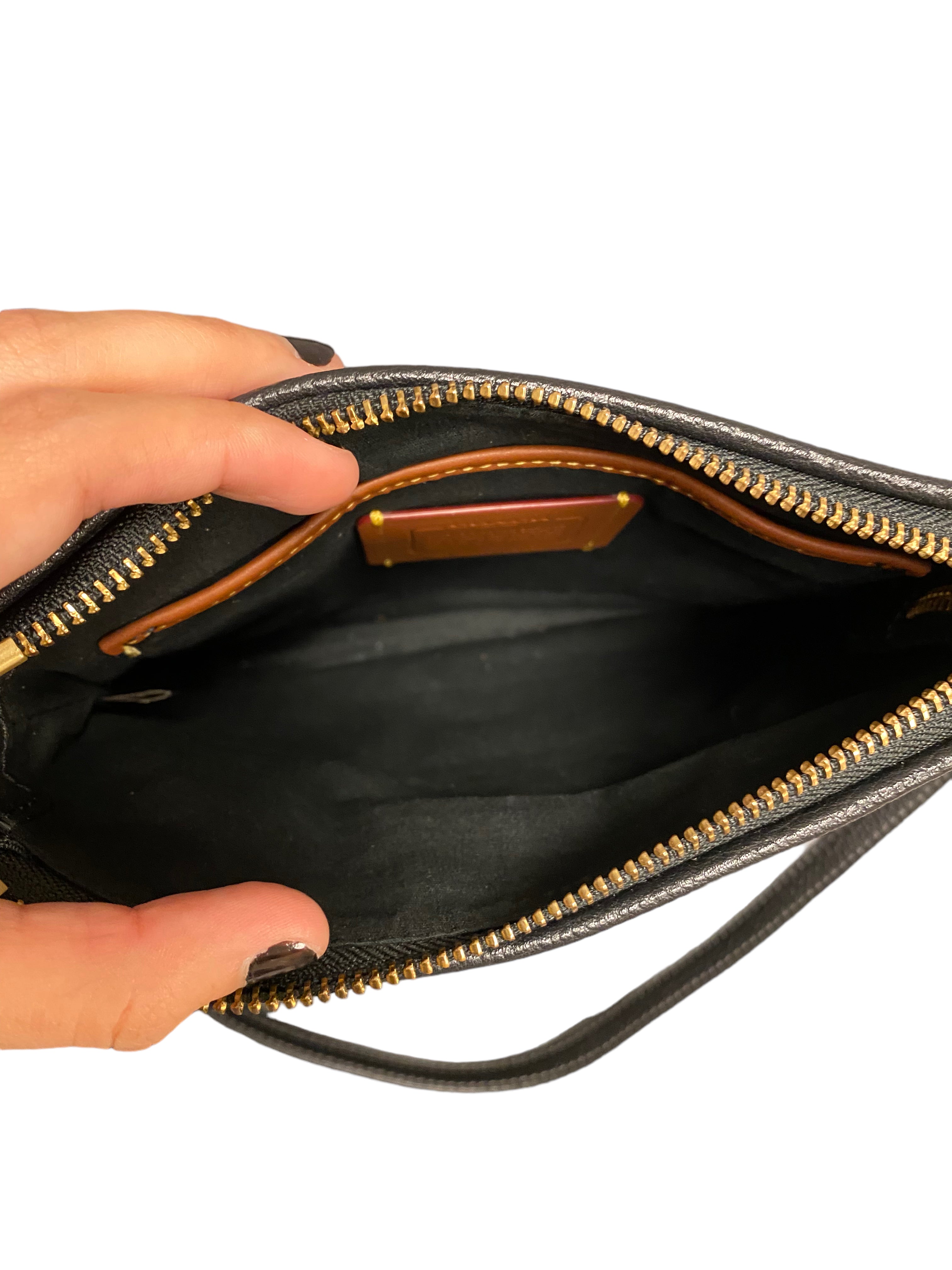 Handbag Designer By Coach. Size: Medium