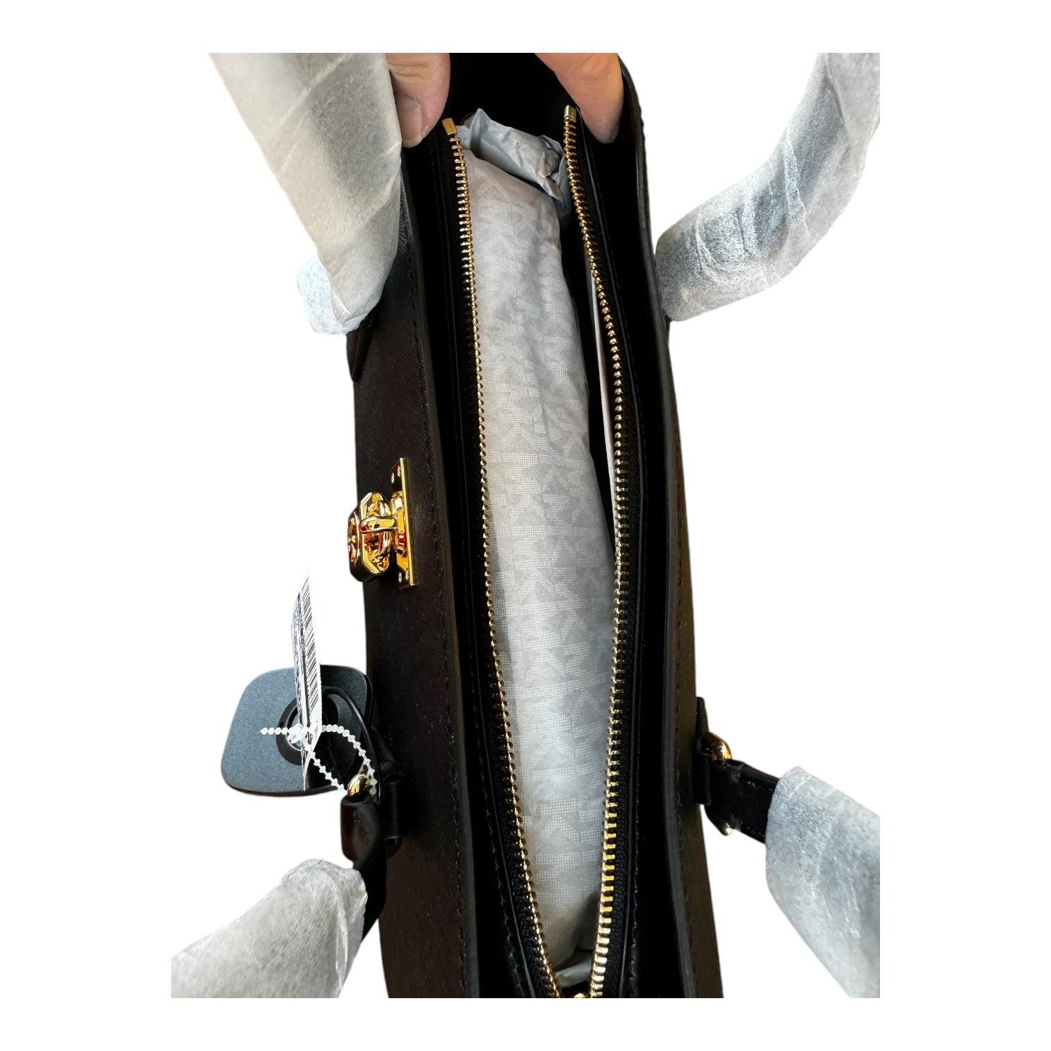 Handbag Designer By Michael Kors. Size: Large