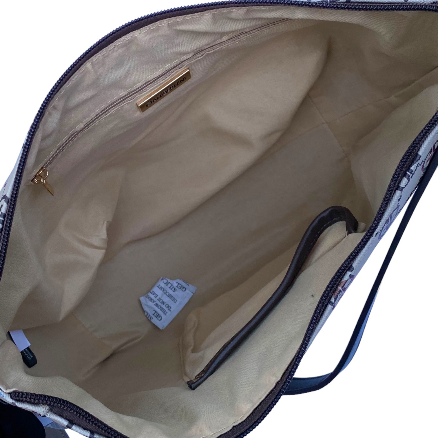 Handbag Giani Bernini. Size Medium