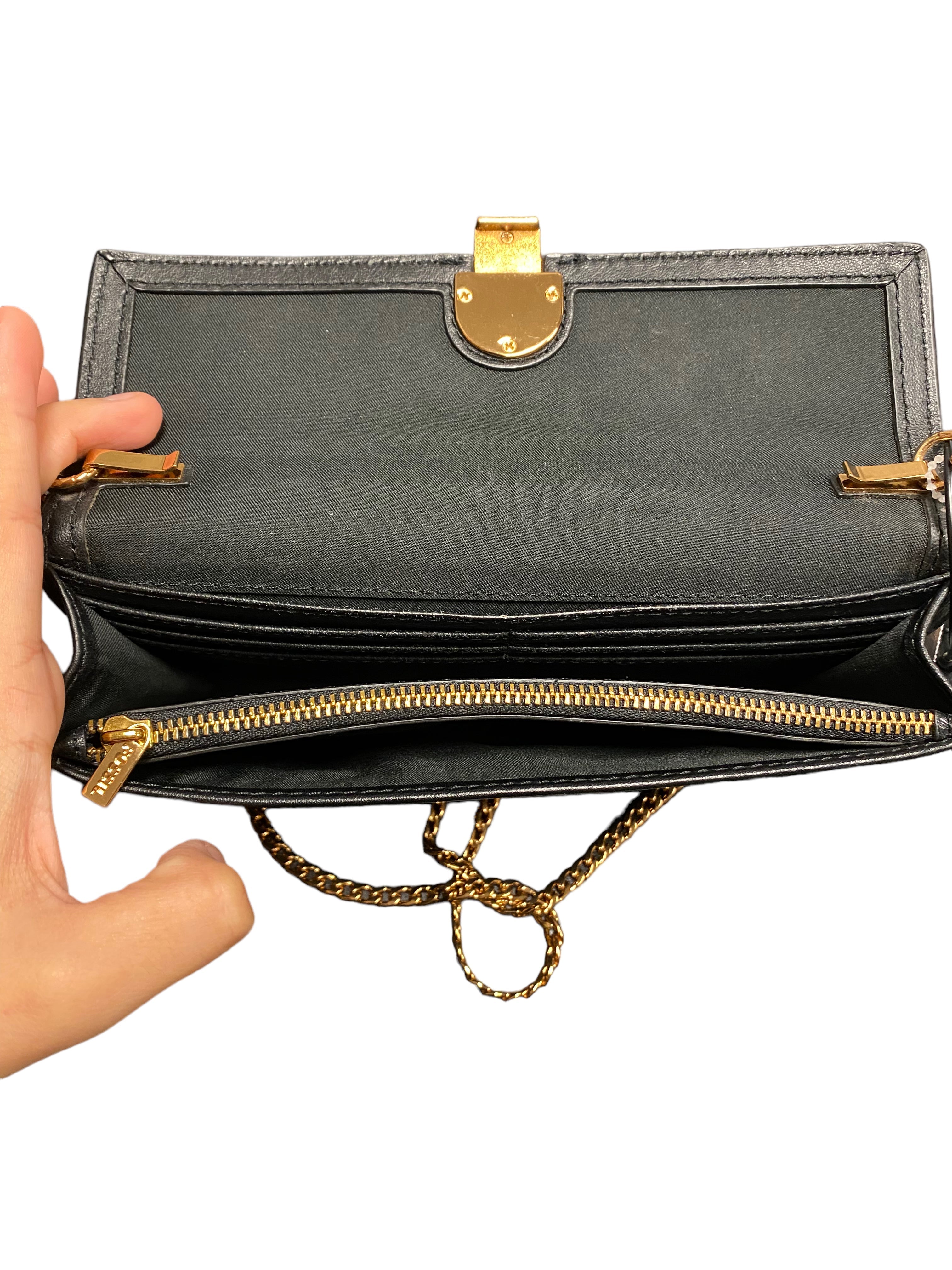 Handbag Leather By Fossil. Size: Medium