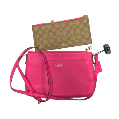 Handbag Designer By Coach. Size: Small