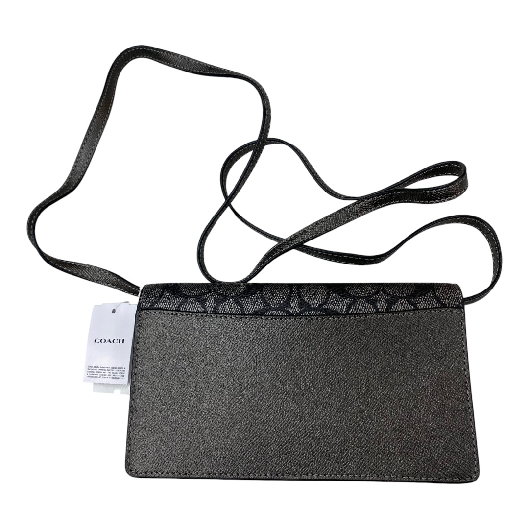 Handbag Designer By Coach. Size: Small