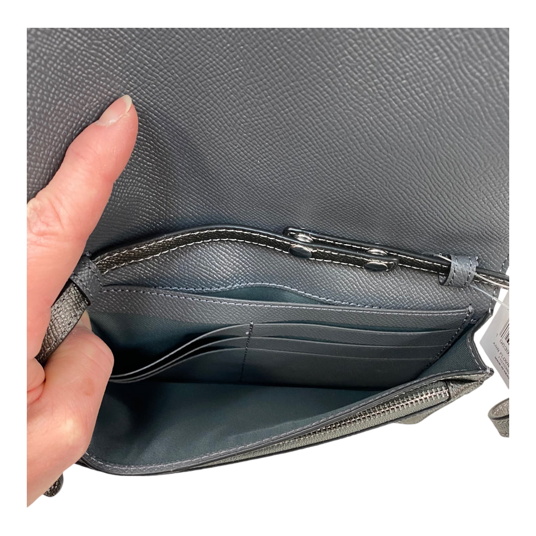 Handbag Designer By Coach. Size: Small