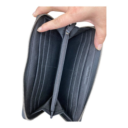 Wallet Designer By Michael Kors. Size: Large