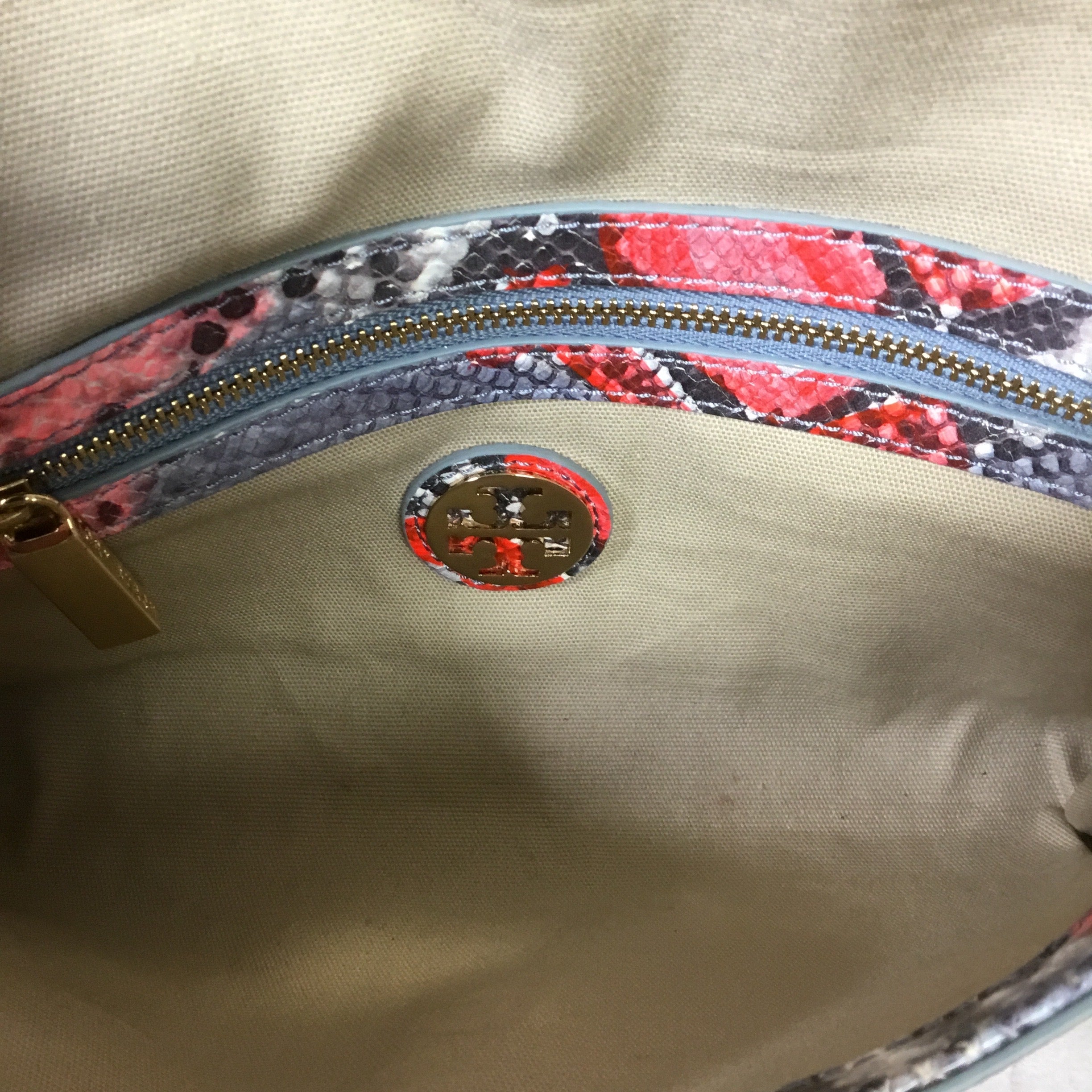 Crossbody Designer Tory Burch. Size Medium