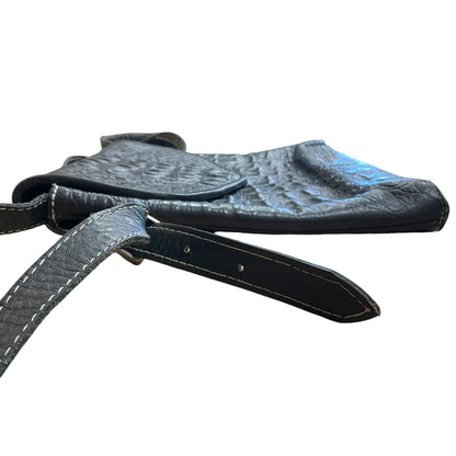 Crossbody Leather By Unisa. Size: Large