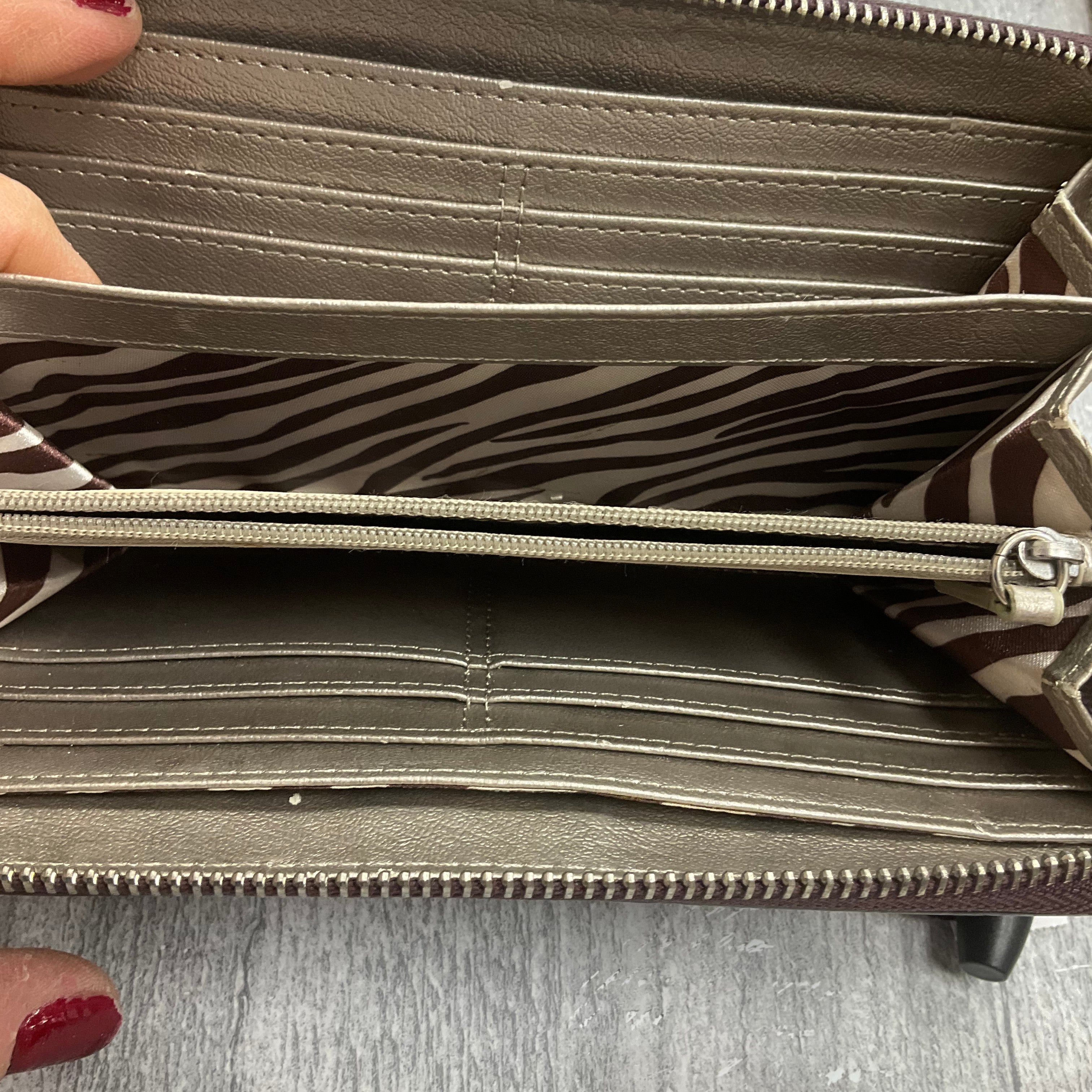 Wallet By Dana Buchman. Size: Large