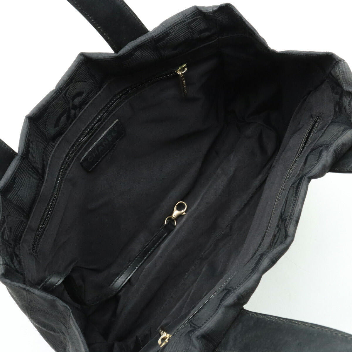 Top Quality Chanel Nylon Leather New Travel Line Tote Bag