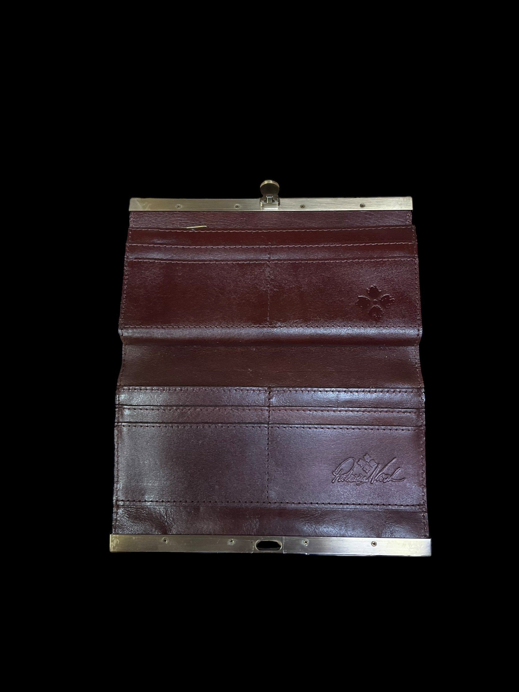 Wallet Designer By Patricia Nash. Size: Medium