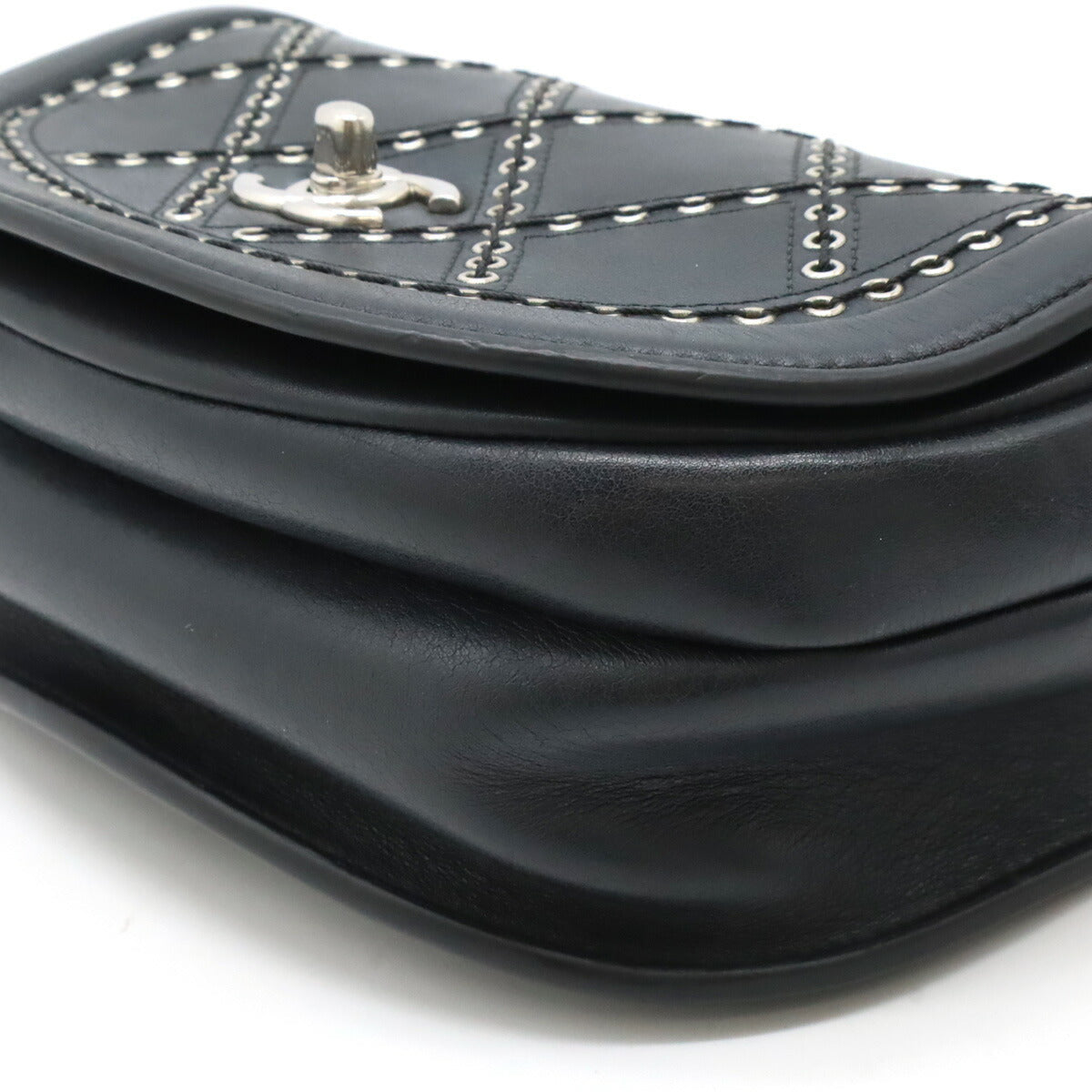 Top Quality Chanel Leather Coco Eyelet Round Mini Chain Bag