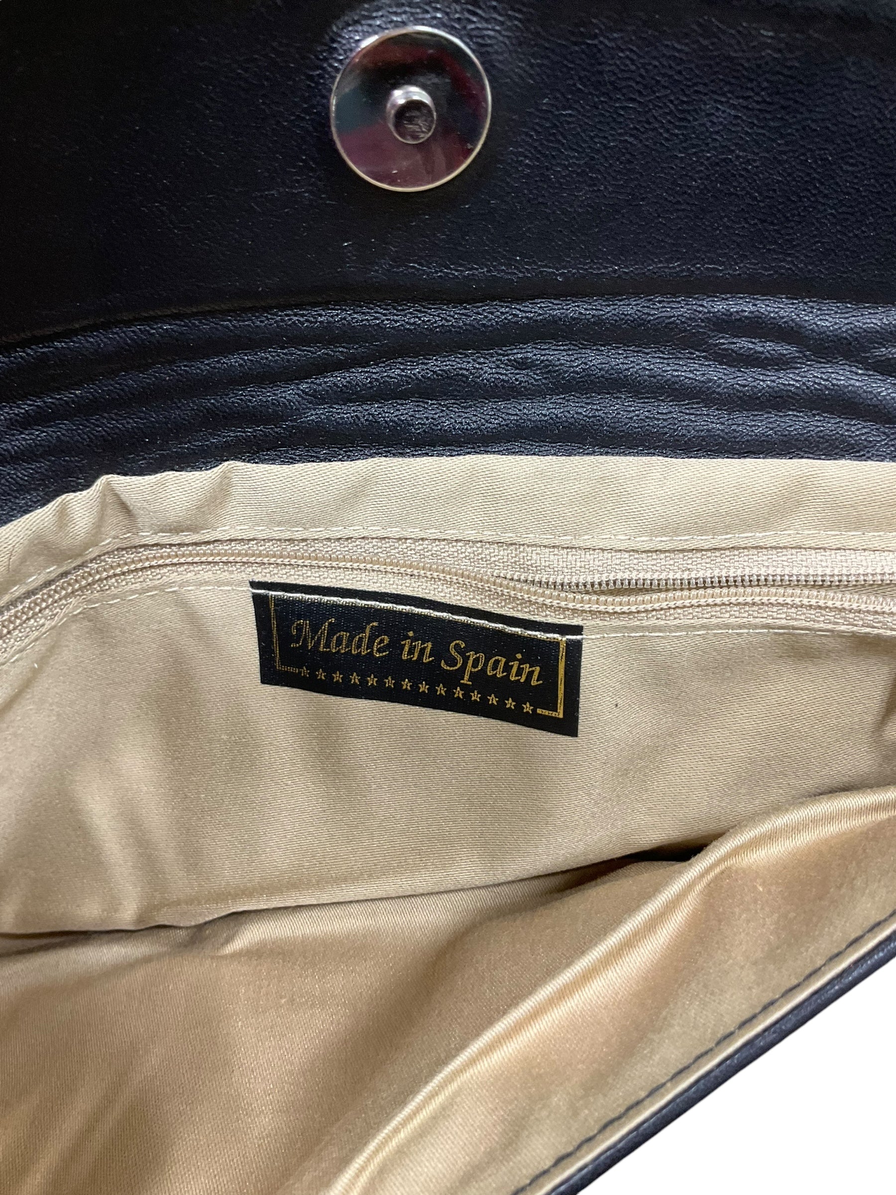 Wristlet Luxury Designer By Clothes Mentor. Size: Medium