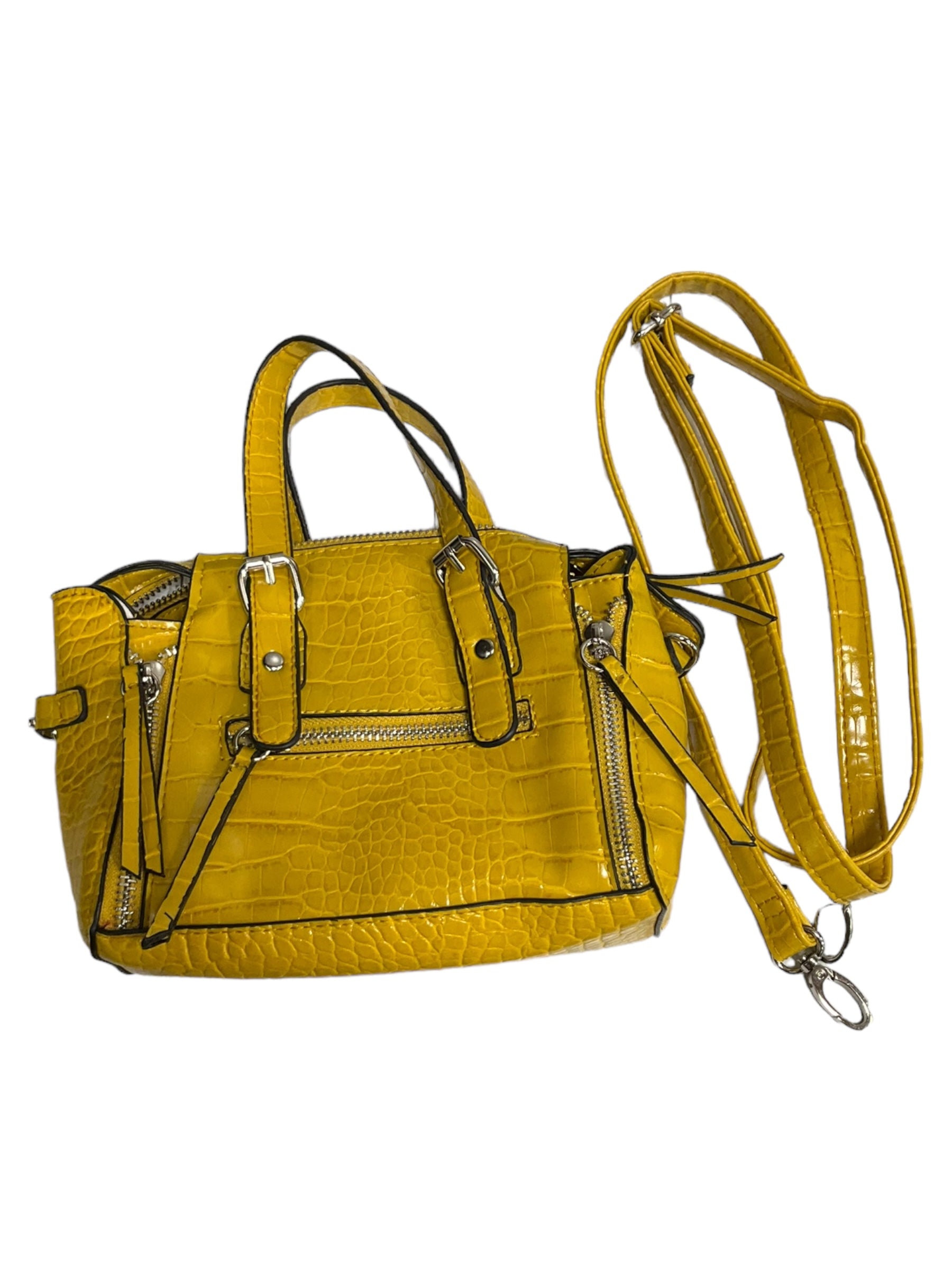 Crossbody Clothes Mentor. Size Medium