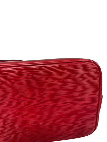 Handbag Luxury Designer By Louis Vuitton. Size: Medium