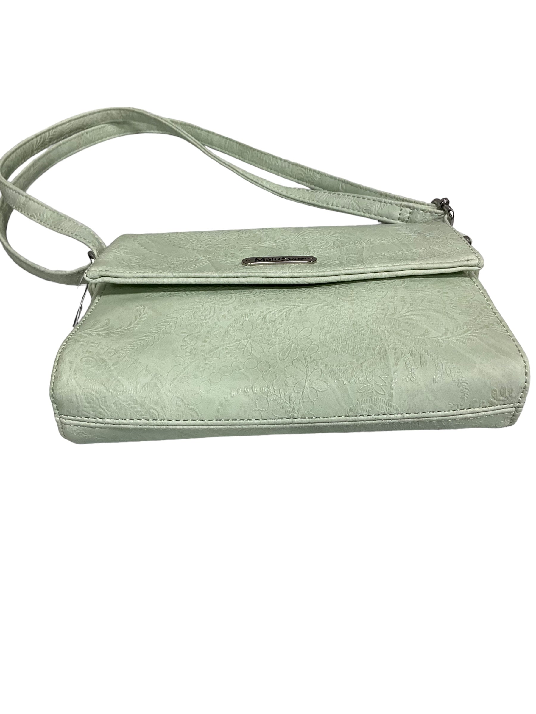 Crossbody Clothes Mentor. Size Medium