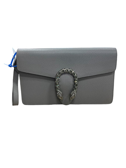 Clutch Luxury Designer By Gucci. Size: Medium