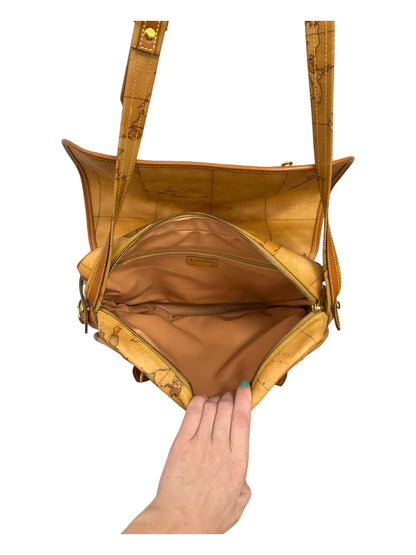Crossbody By Cma. Size: Large