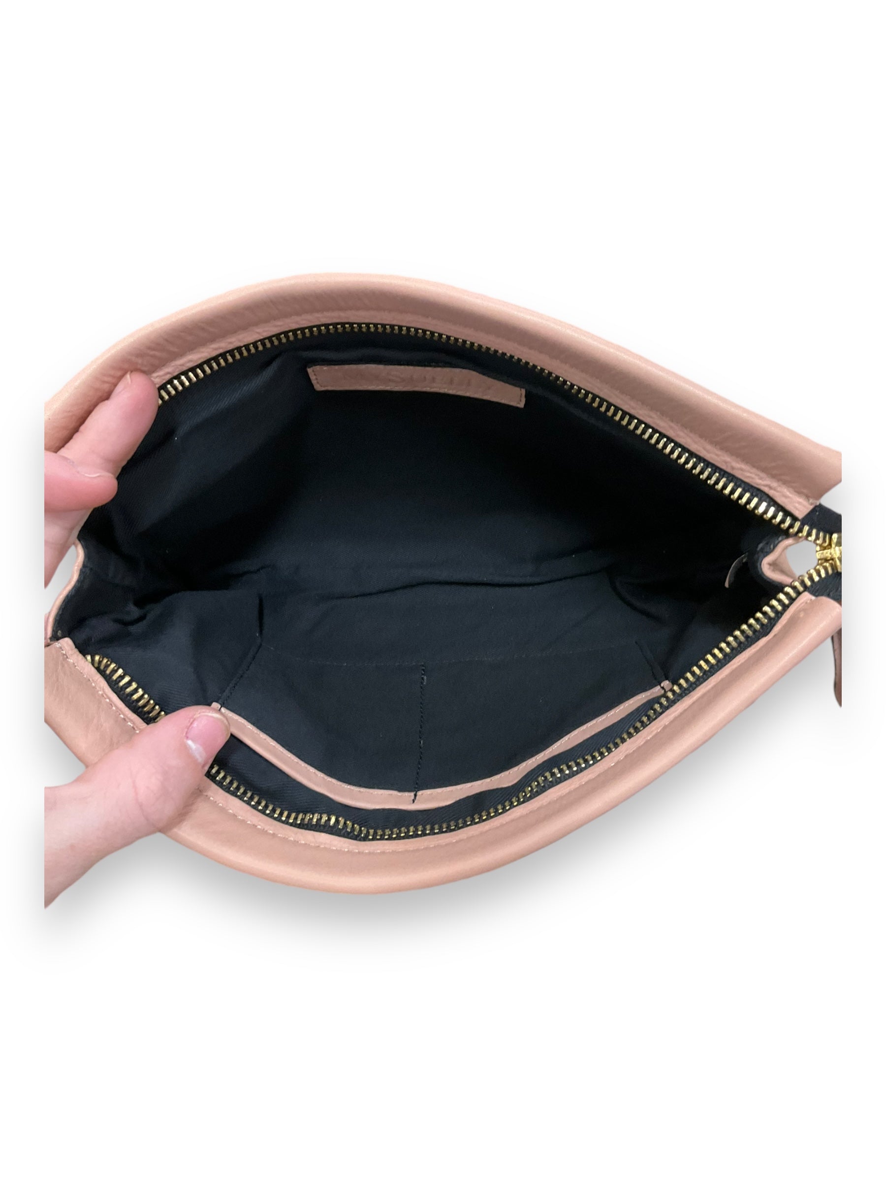 Wristlet Leather By Clothes Mentor. Size: Large