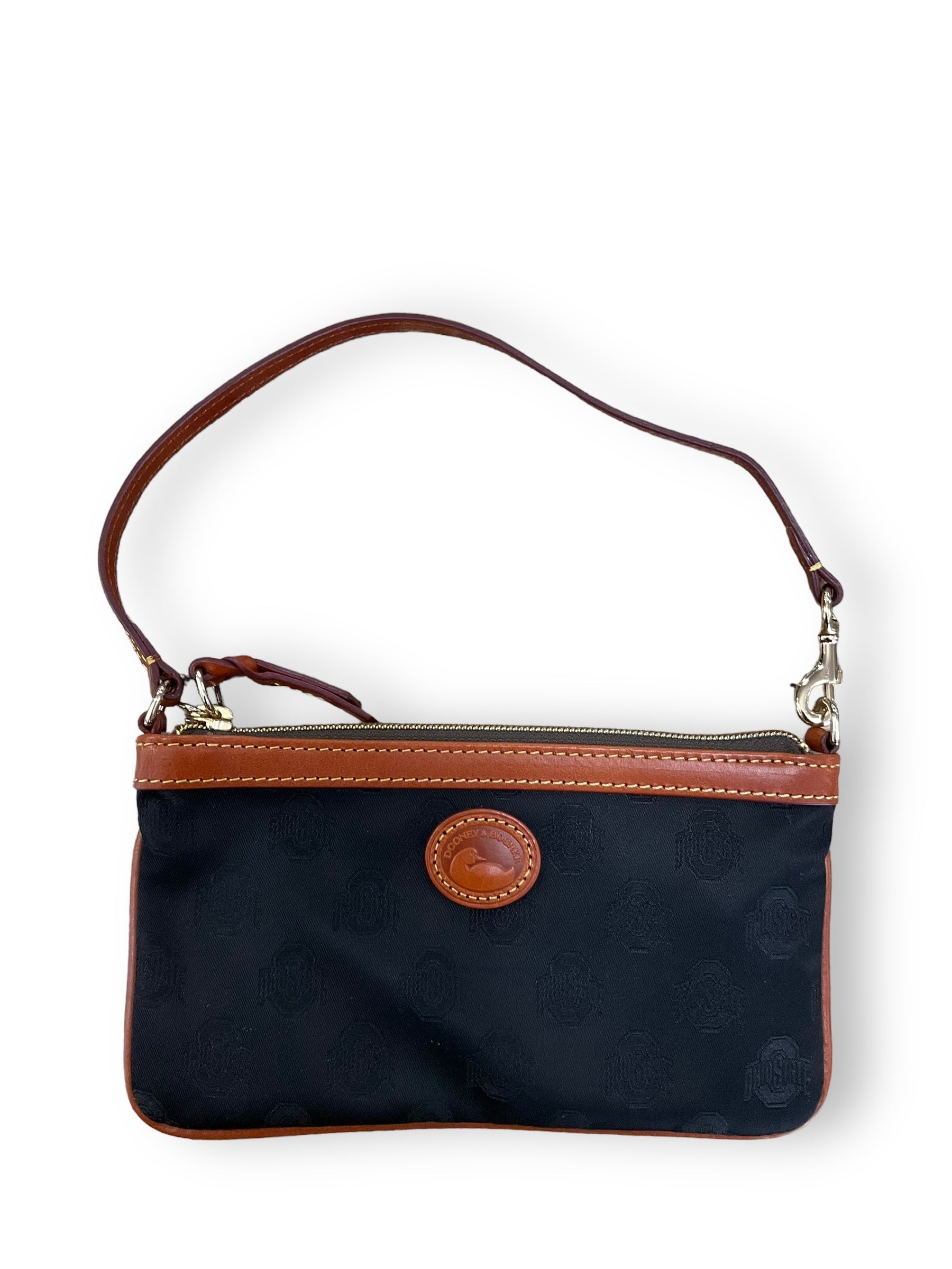 Wristlet Designer Dooney And Bourke. Size Medium