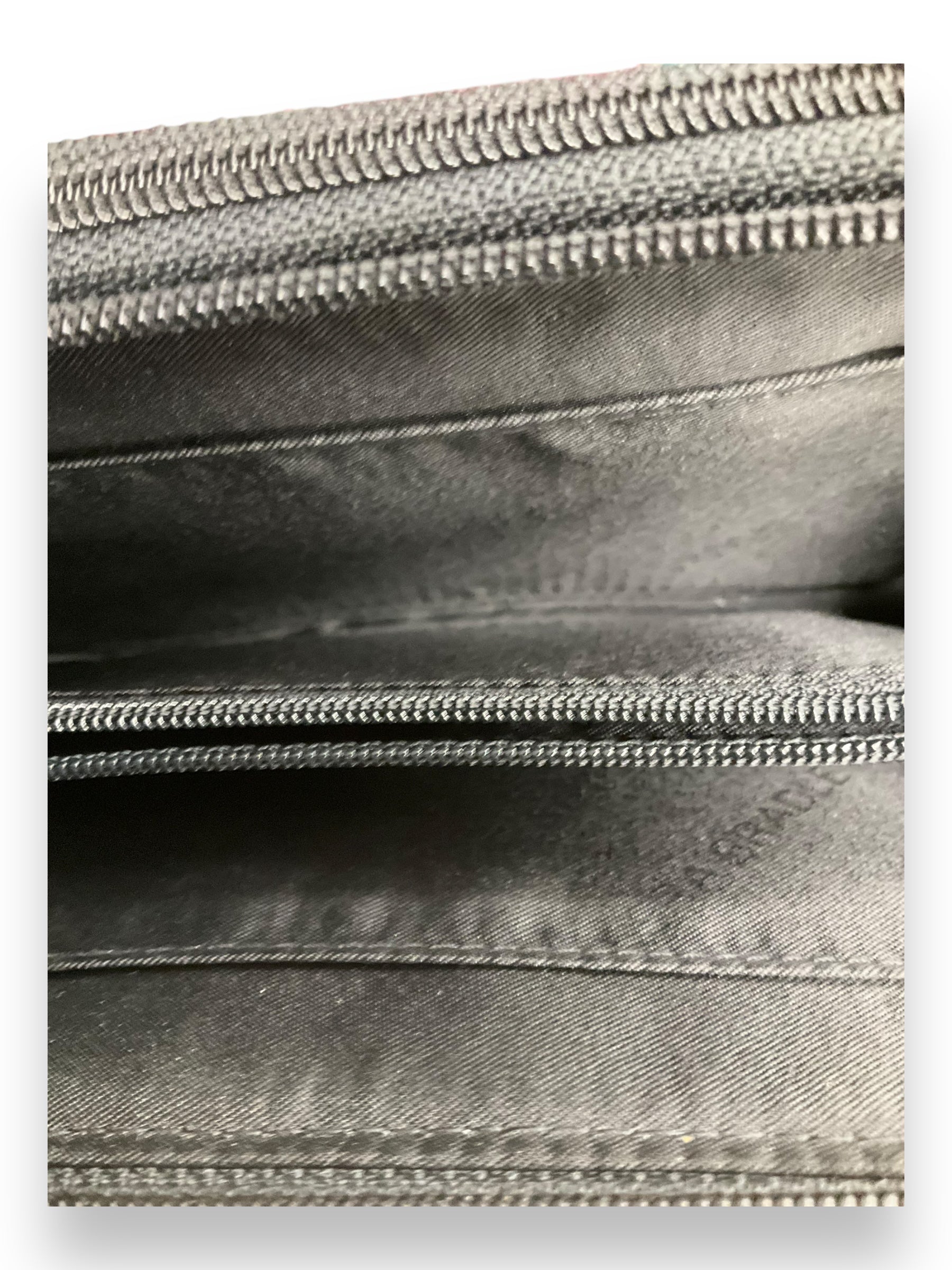 Crossbody Designer By Vera Bradley. Size: Small