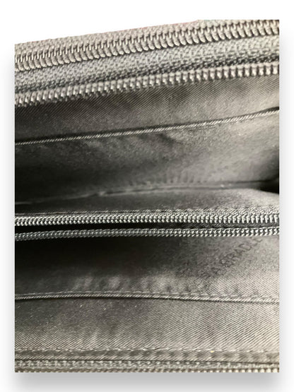 Crossbody Designer By Vera Bradley. Size: Small