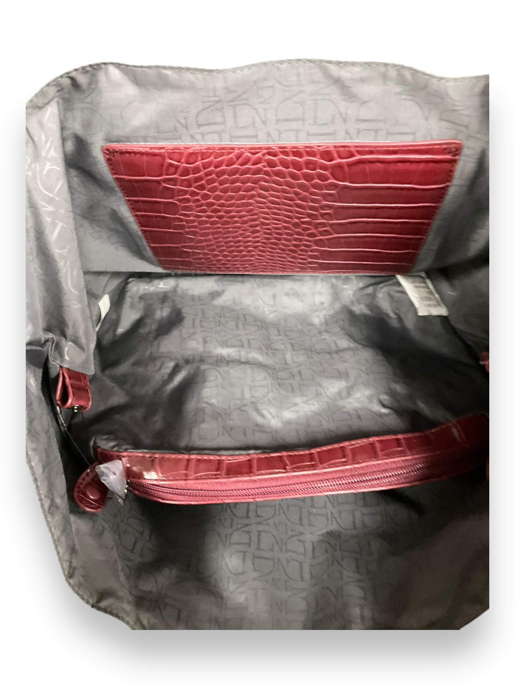 Handbag By Clothes Mentor. Size: Large