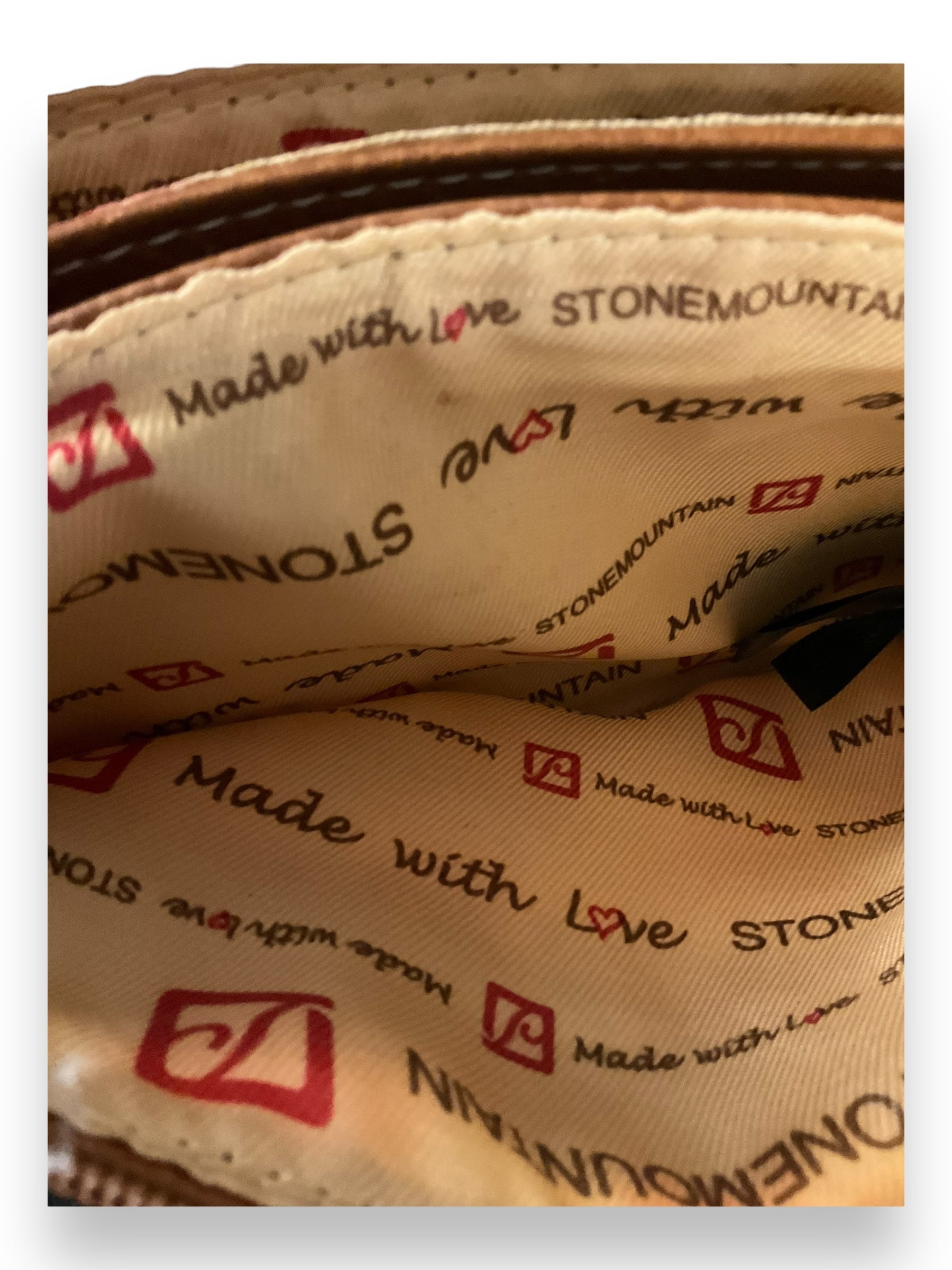 Wristlet By Stone Mountain. Size: Medium