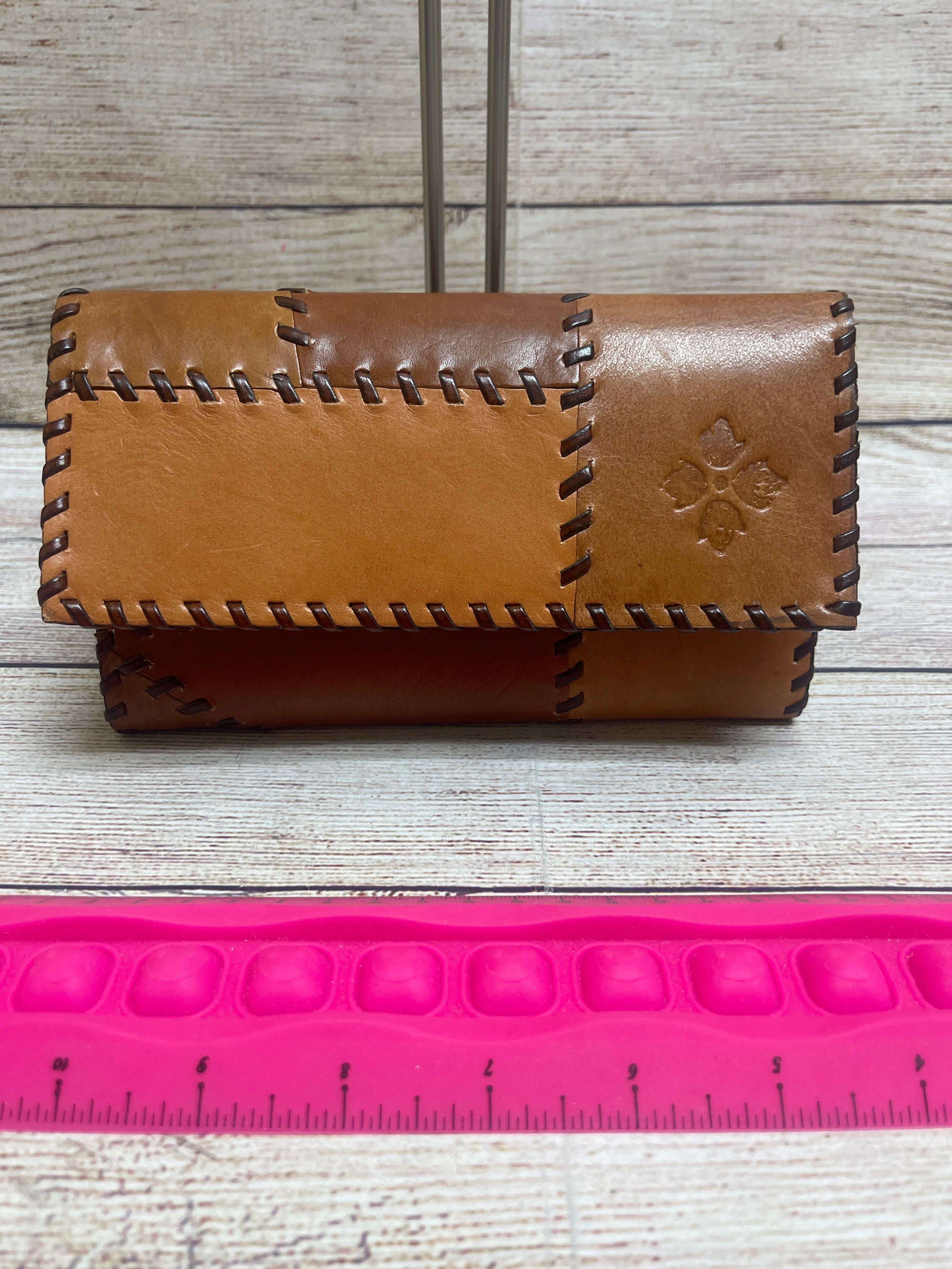 Wallet Designer By Patricia Nash. Size: Large