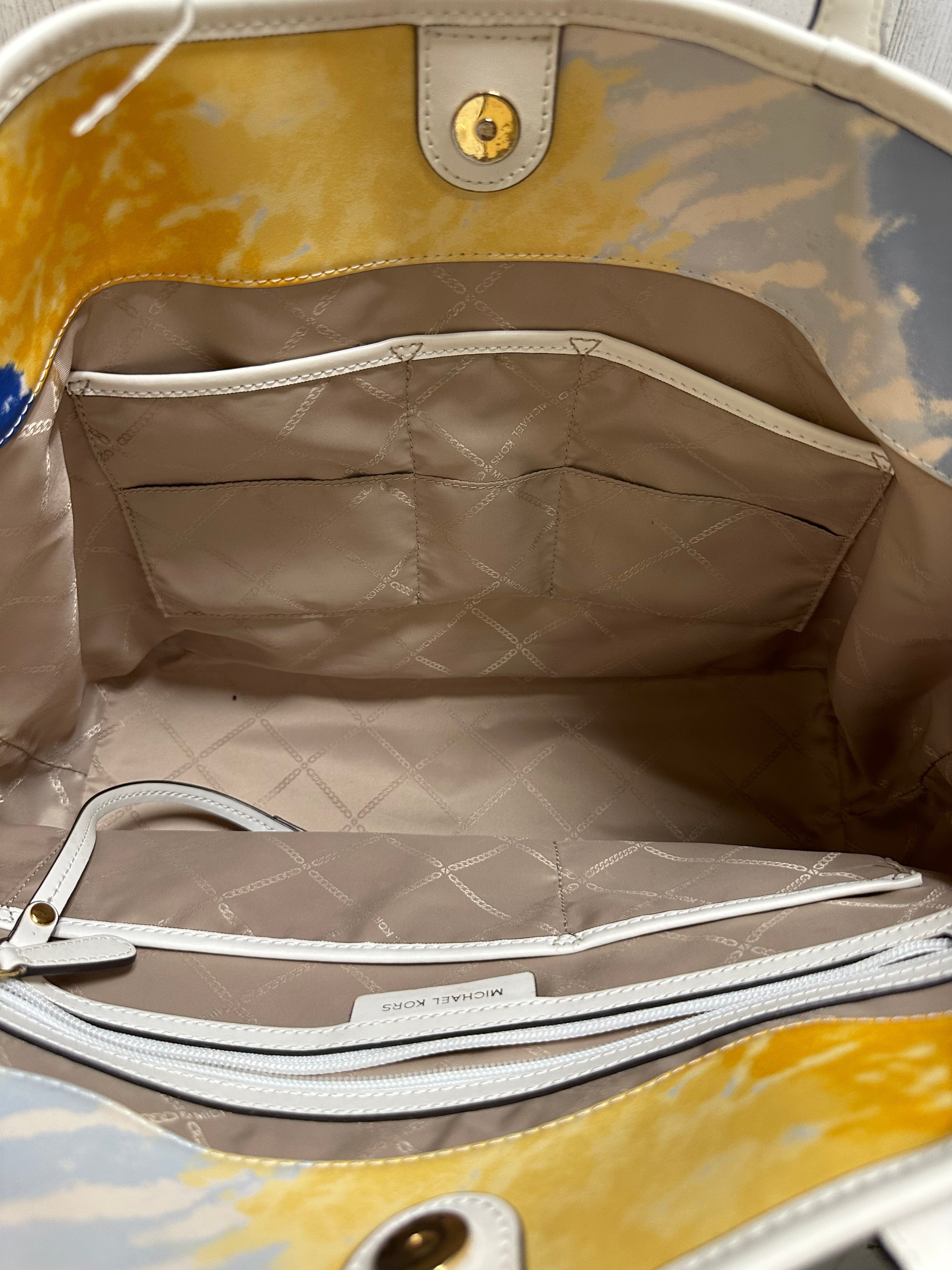 Handbag Designer Michael Kors. Size Large