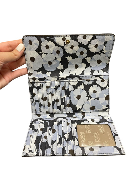 Wallet Designer By Michael Kors. Size: Medium