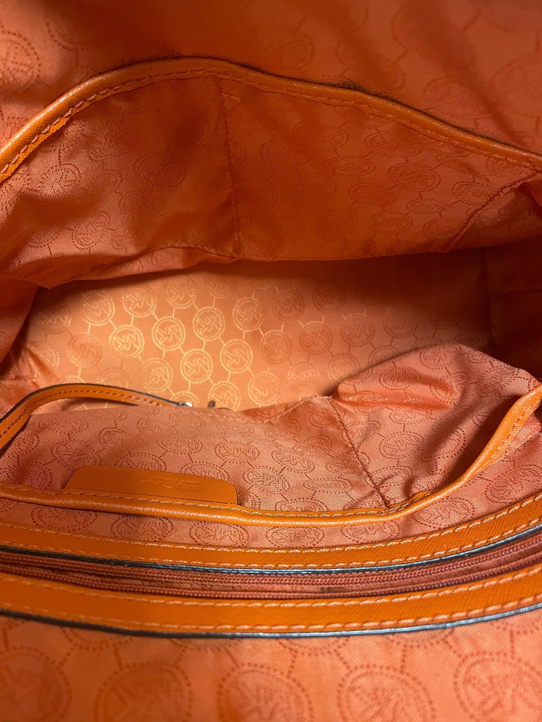 Handbag Designer By Michael Kors. Size: Large