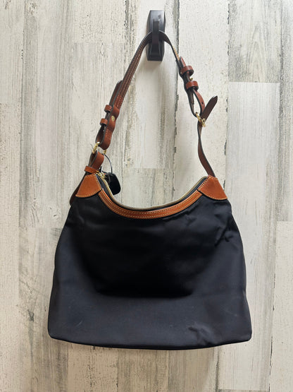 Handbag Designer Dooney And Bourke. Size Medium