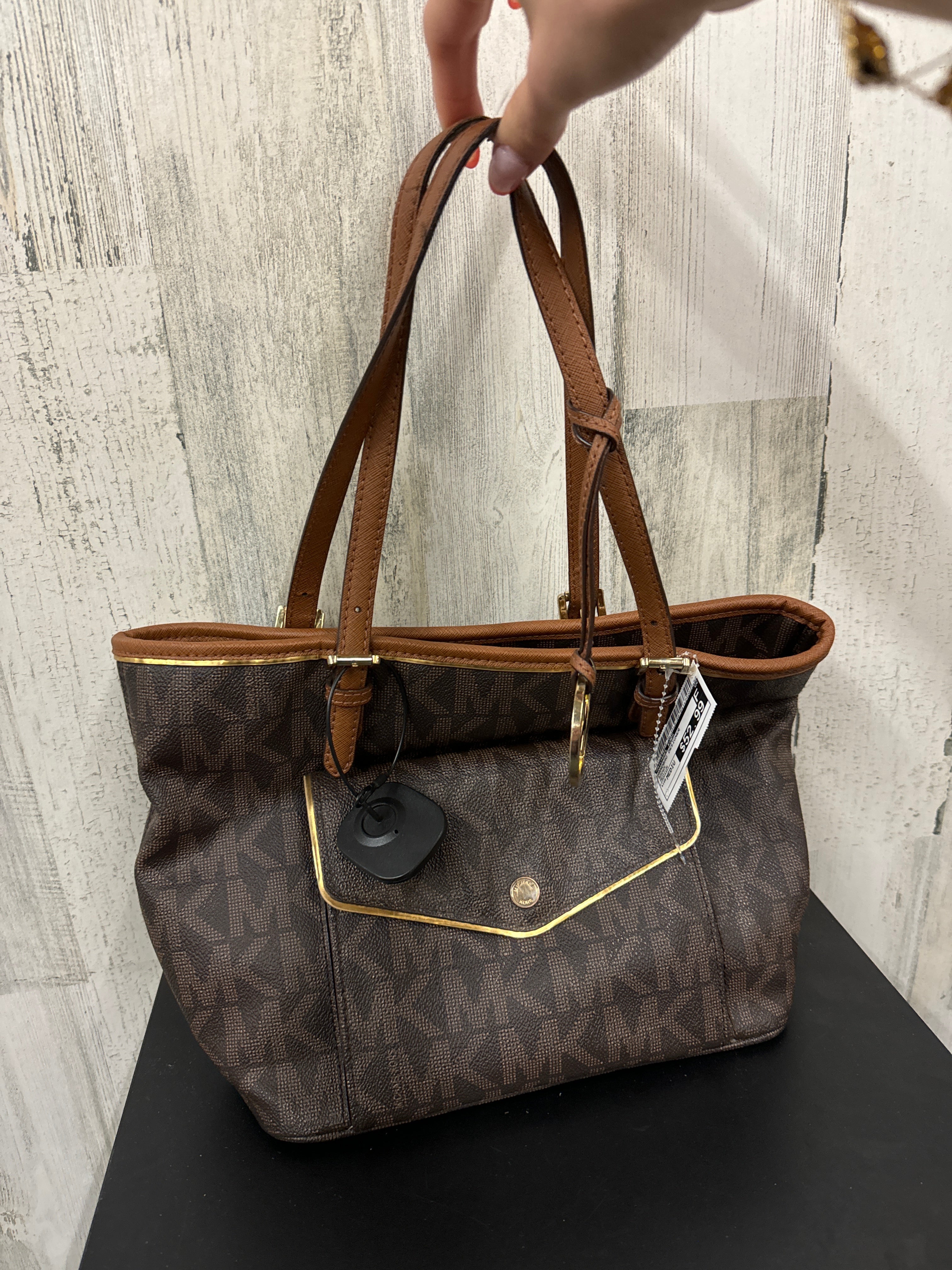 Handbag Designer Michael Kors. Size Medium