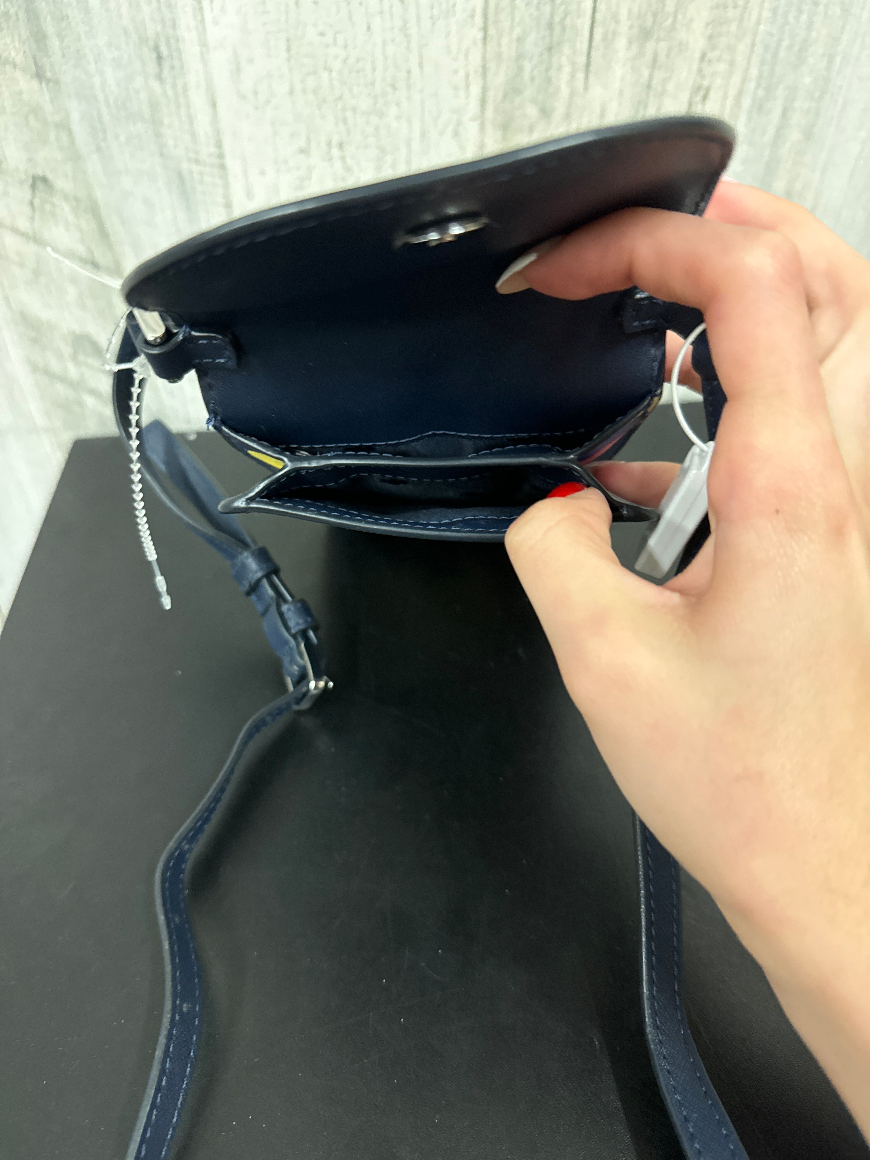 Crossbody Designer Kate Spade. Size Medium