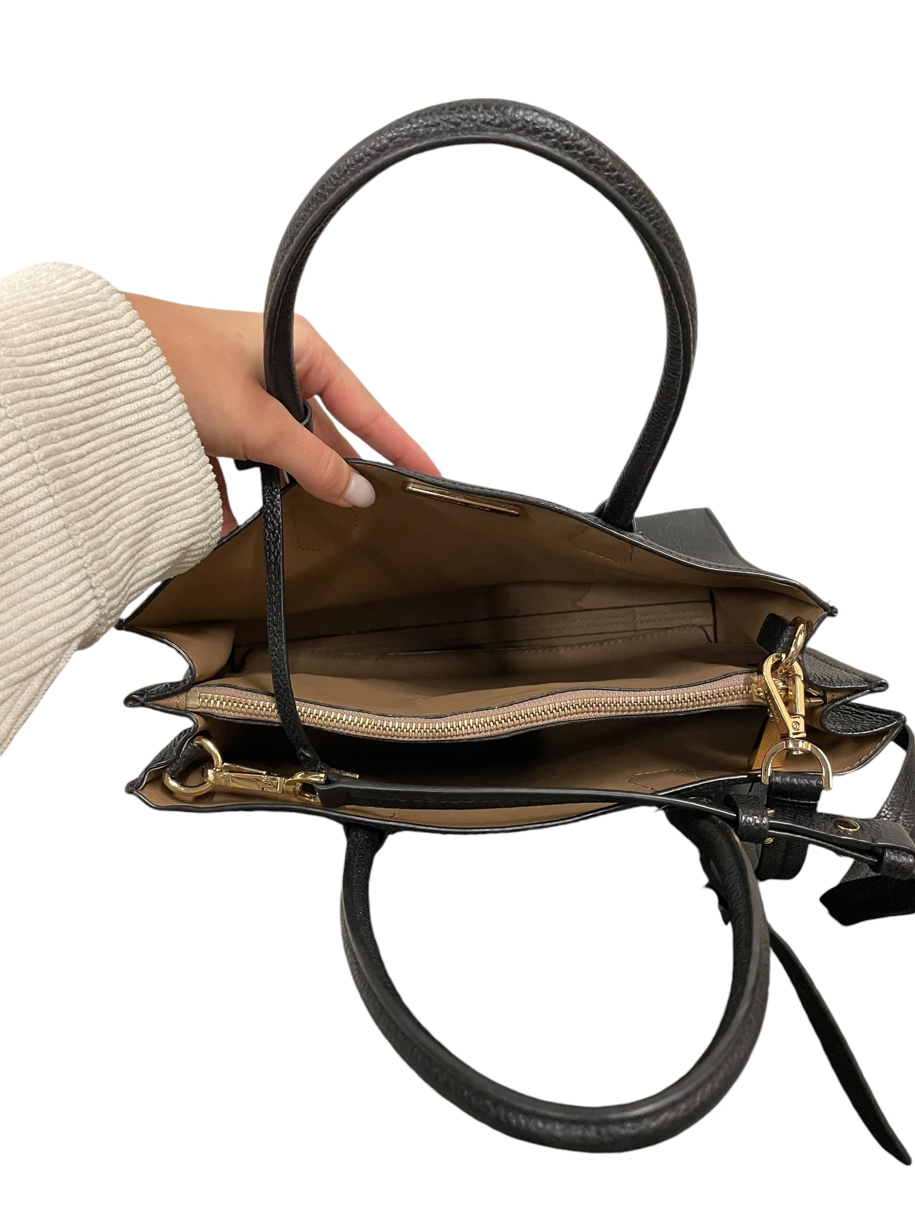 Handbag Designer By Michael Kors. Size: Medium