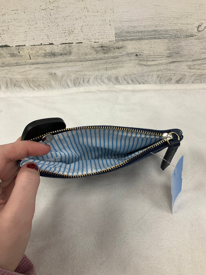 Coin Purse By Clothes Mentor. Size: Small