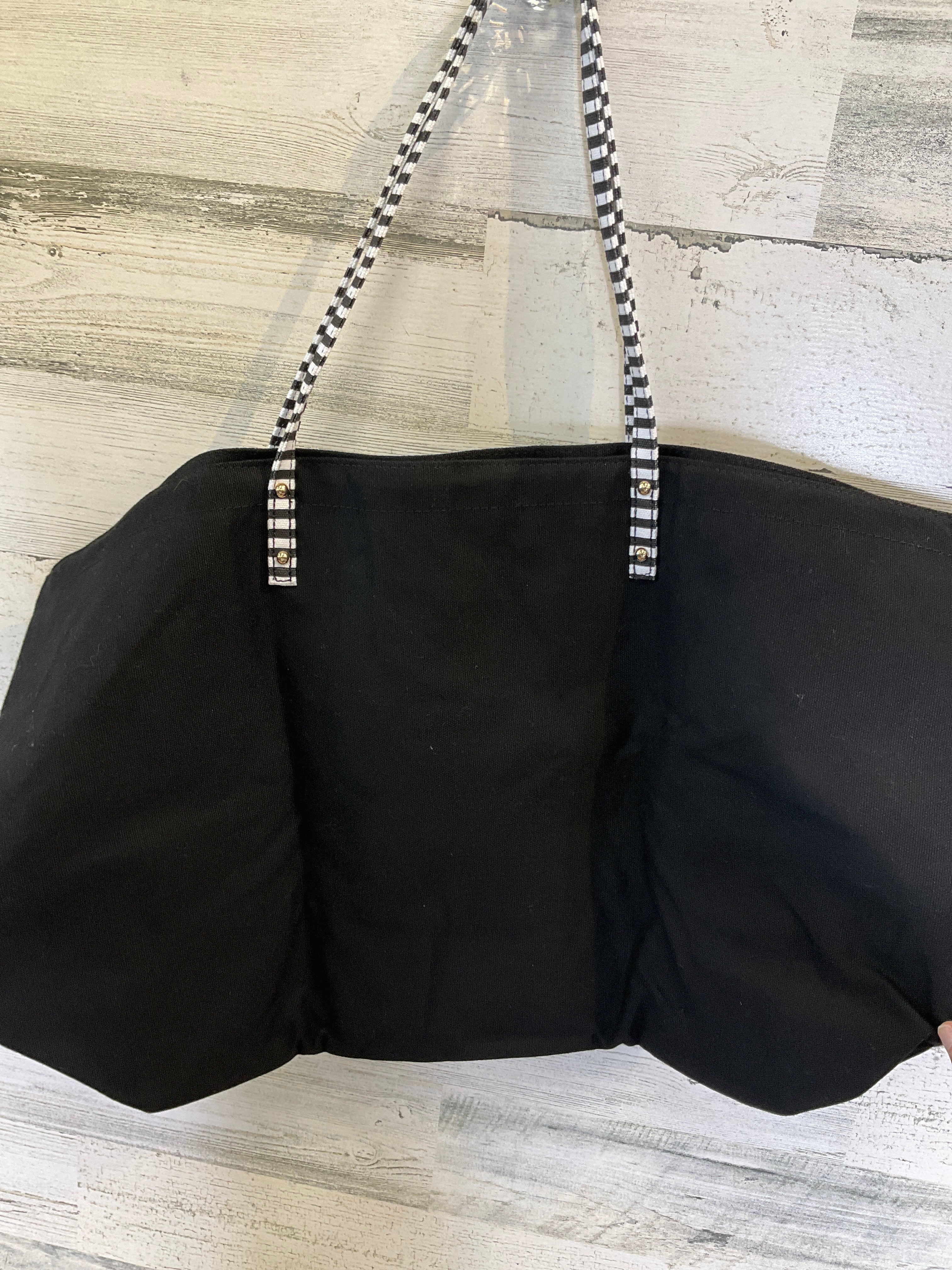 Tote Victorias Secret. Size Medium