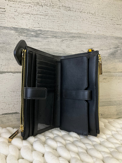 Wristlet Michael Kors. Size Medium