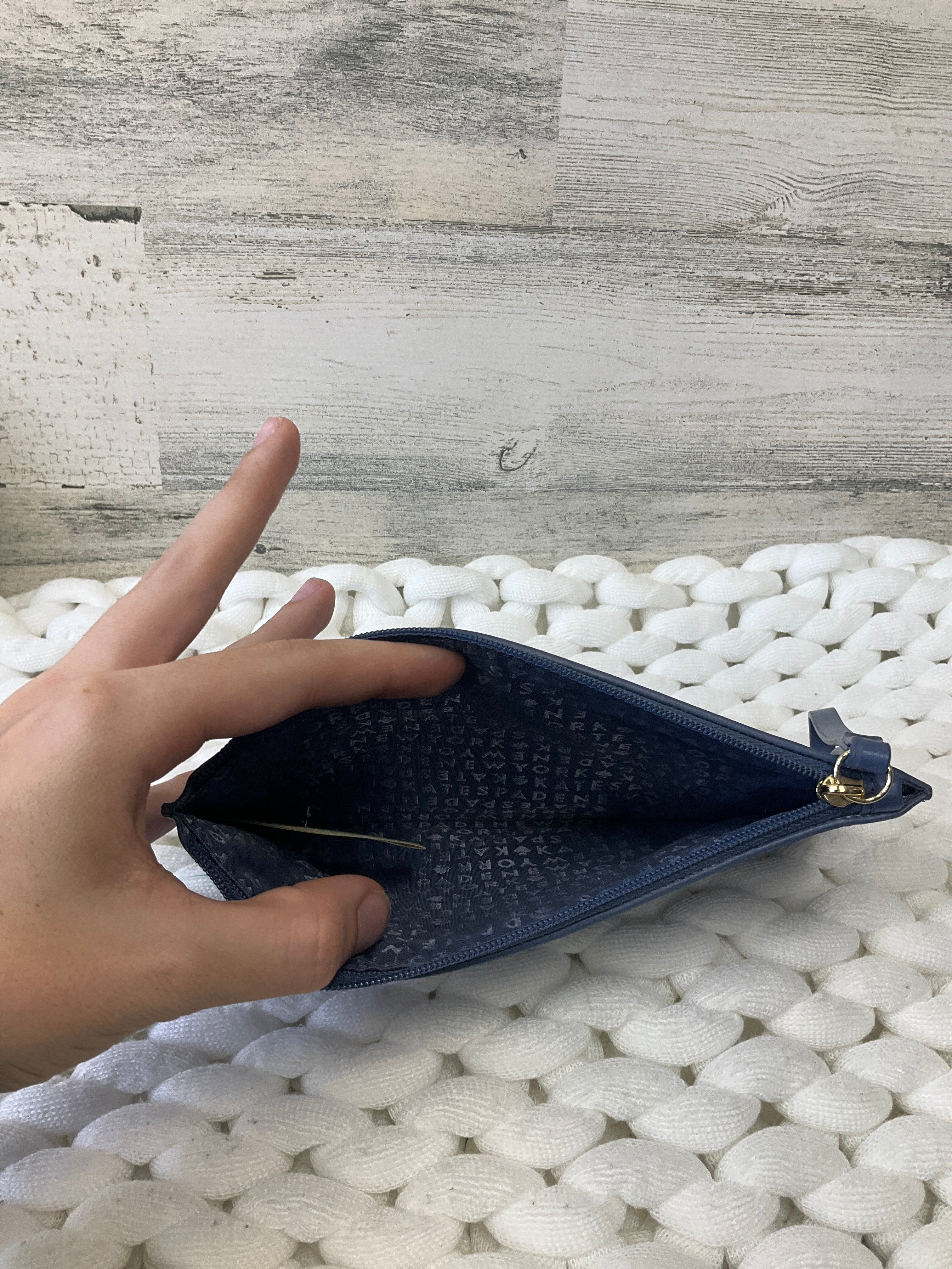 Wristlet Designer Kate Spade. Size Medium