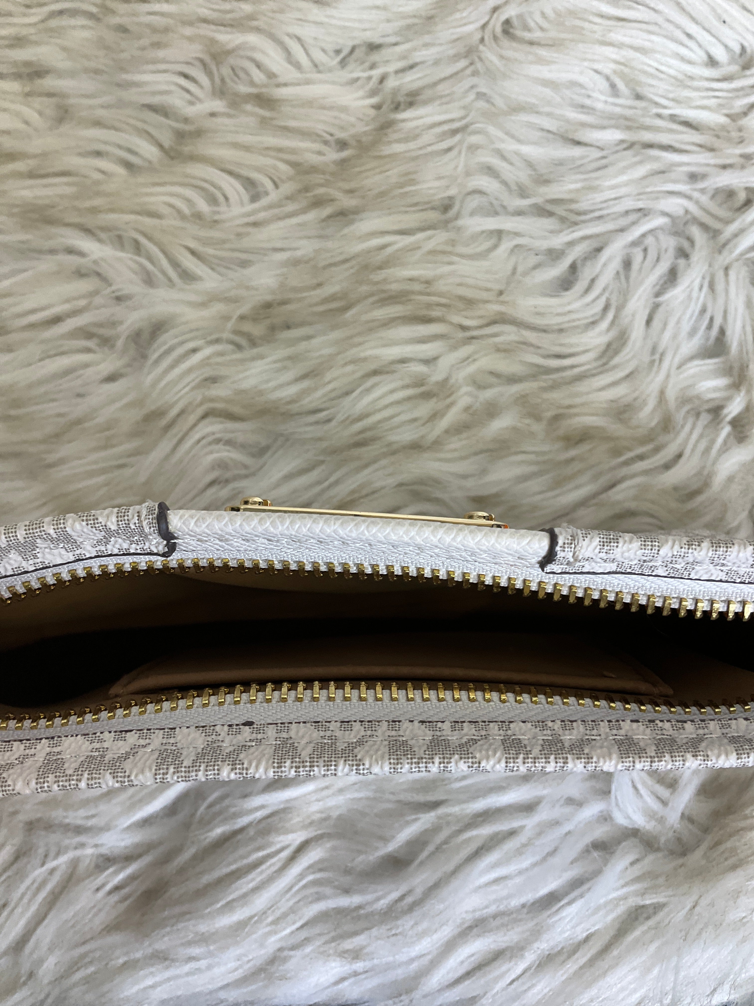 Belt Bag Designer By Michael Kors. Size: Small