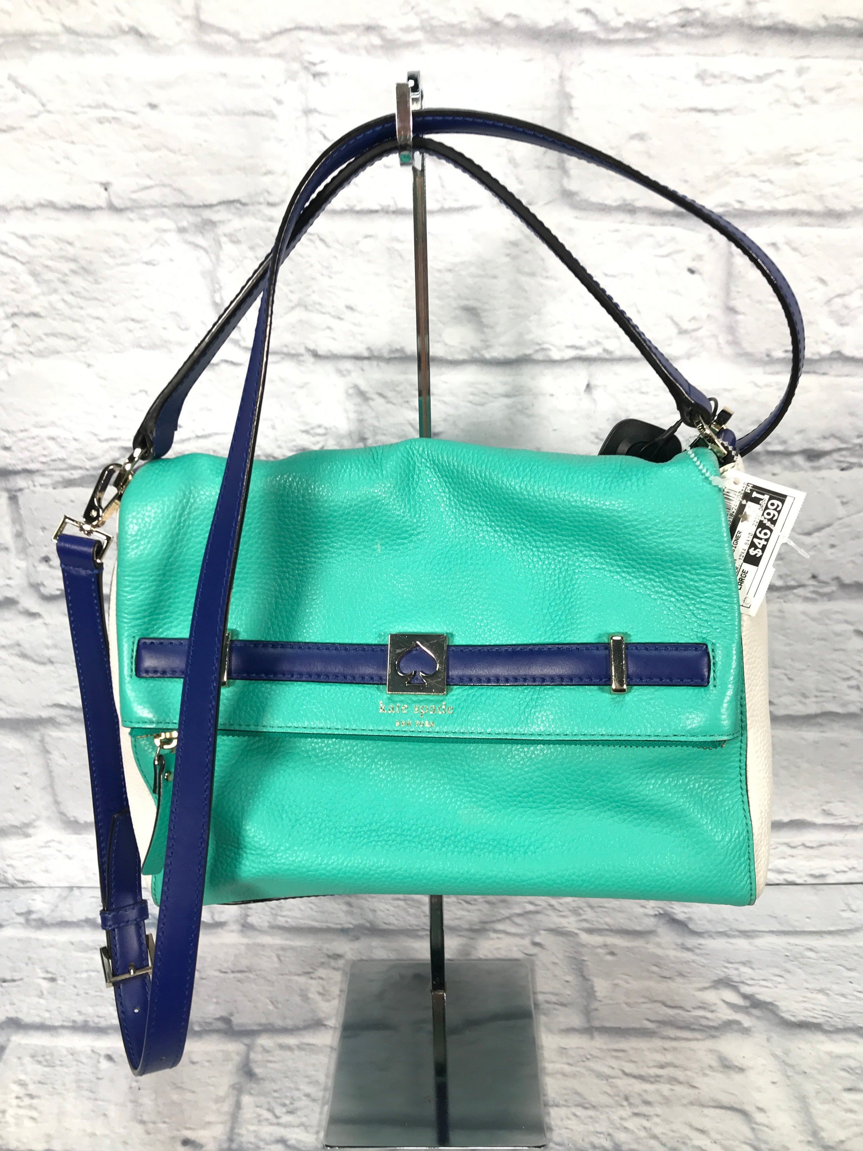 Crossbody Designer By Kate Spade. Size: Large